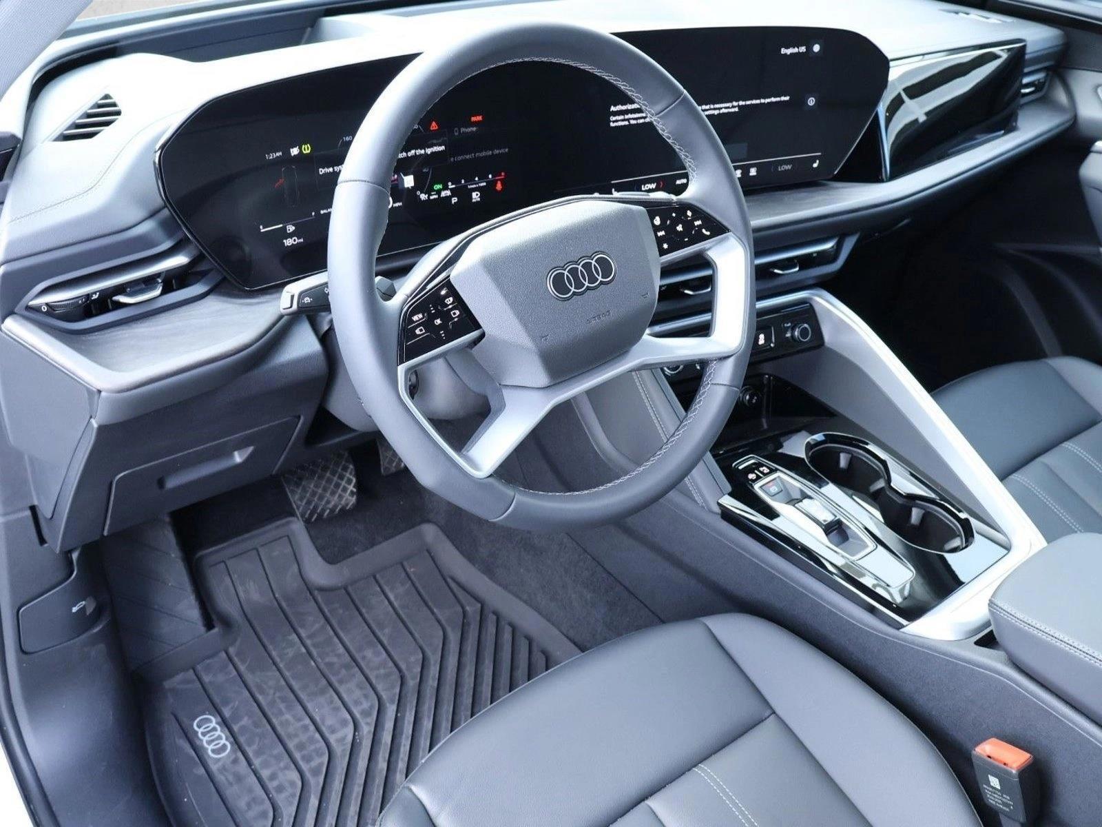 Thumbnail: 2025 Audi Q5 - 3
