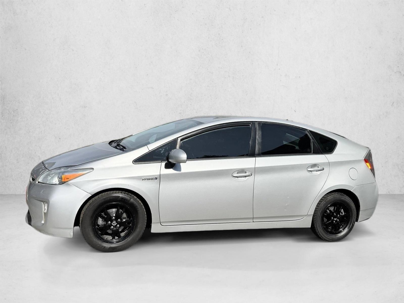 Thumbnail: 2013 Toyota Prius - 2