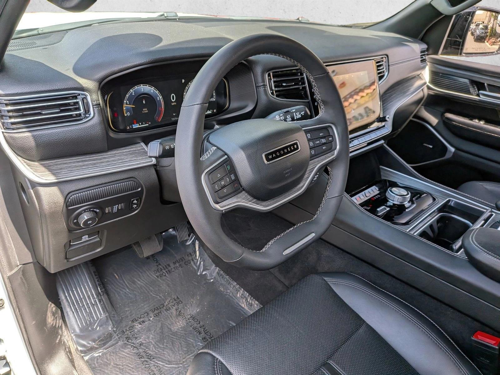 Thumbnail: 2024 Jeep Wagoneer - 3
