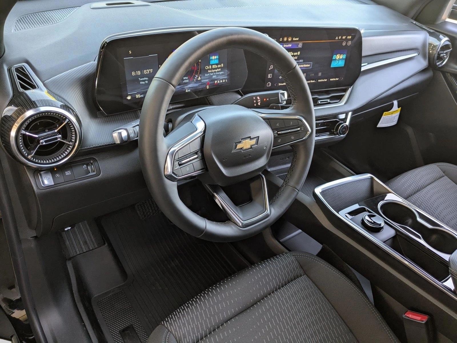 Thumbnail: 2026 Chevrolet Equinox - 3