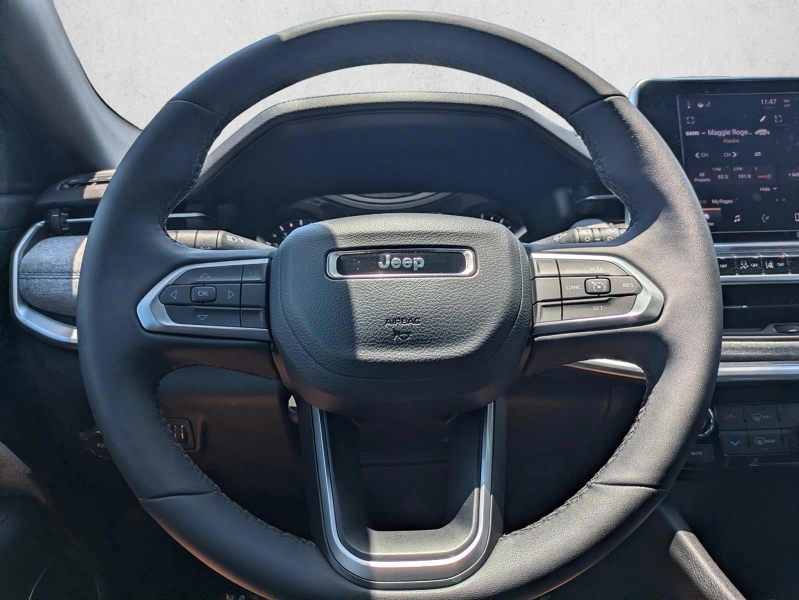 2025 Jeep Compass Latitude - Photo 11