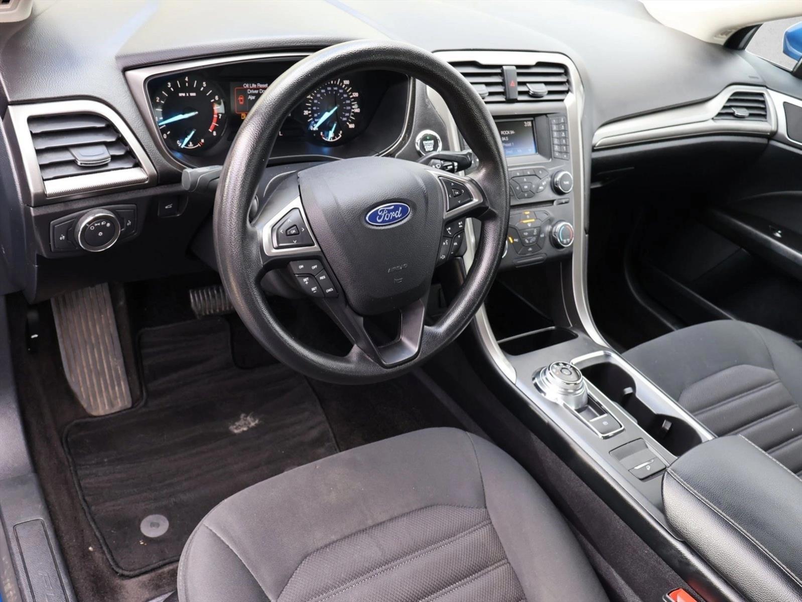 Thumbnail: 2017 Ford Fusion - 3