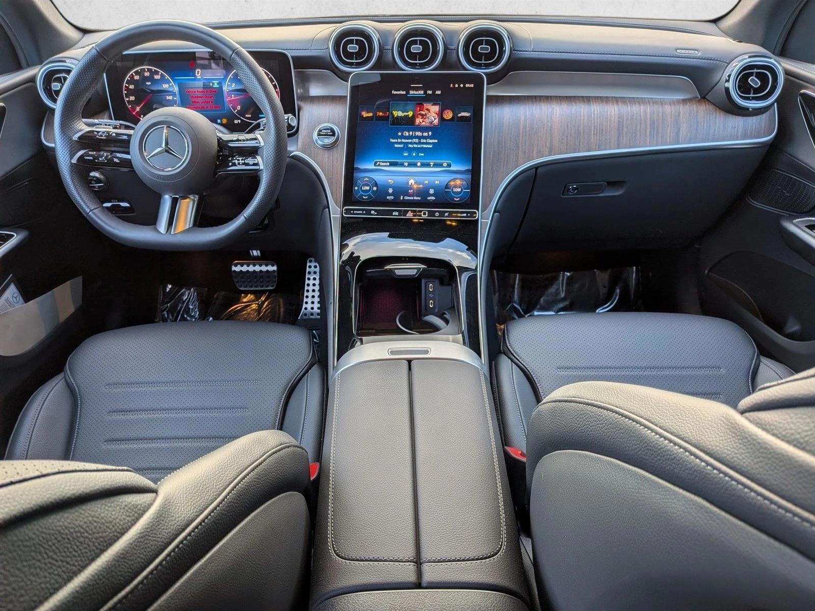 Thumbnail: 2025 Mercedes-Benz GLC - 4