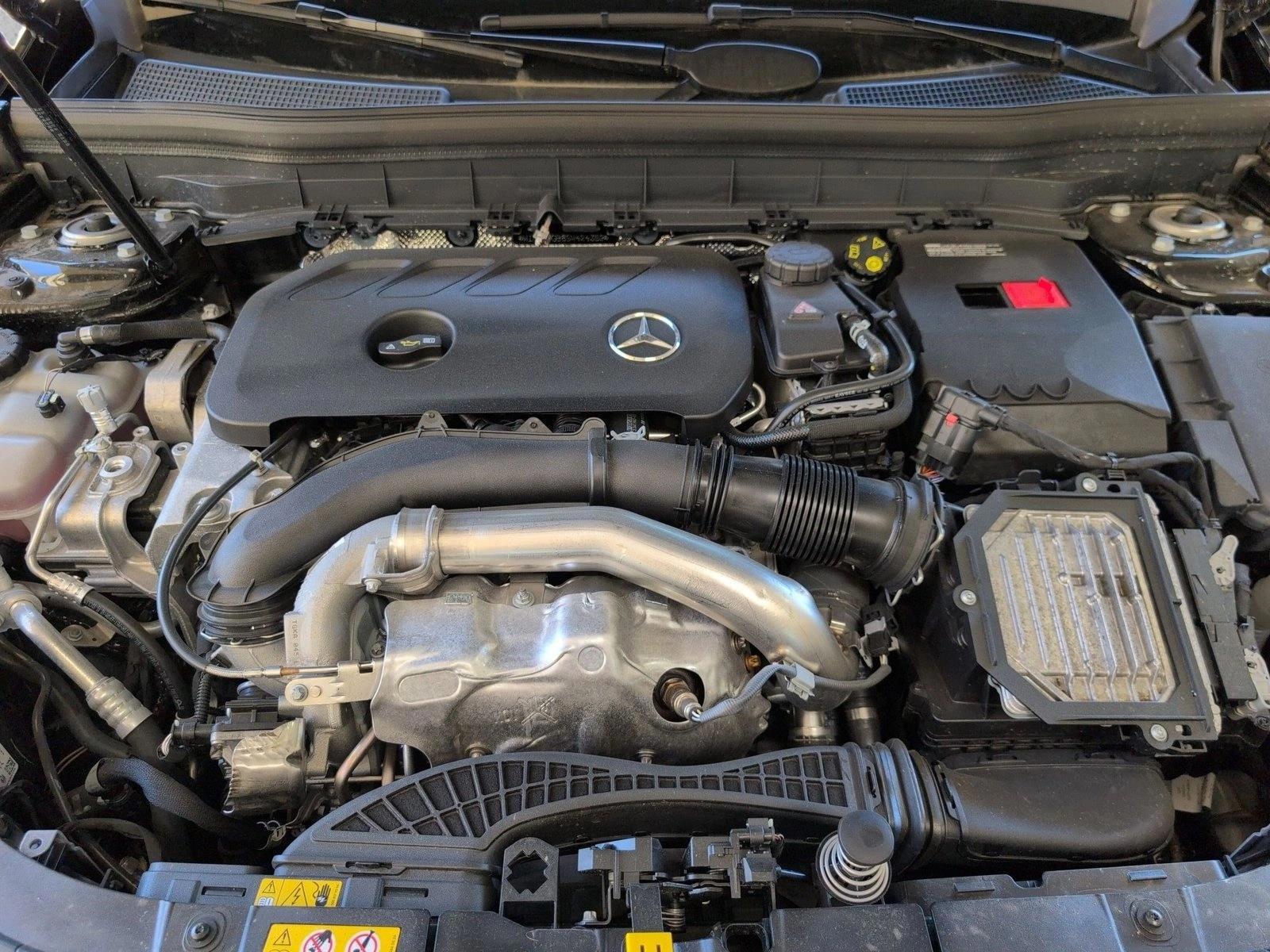 2025 Mercedes-Benz GLB Base - Photo 17
