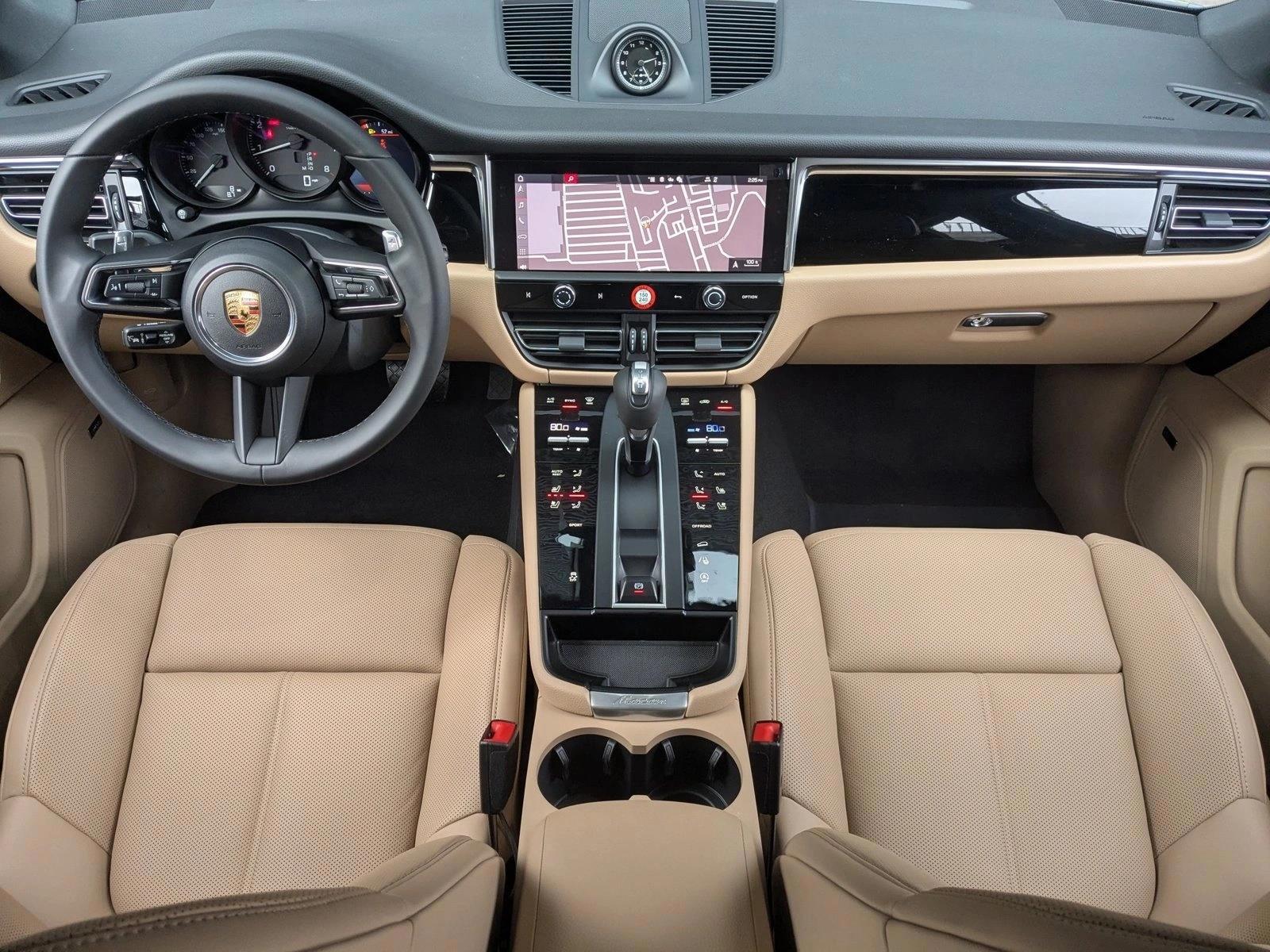 Thumbnail: 2026 Porsche Macan - 3