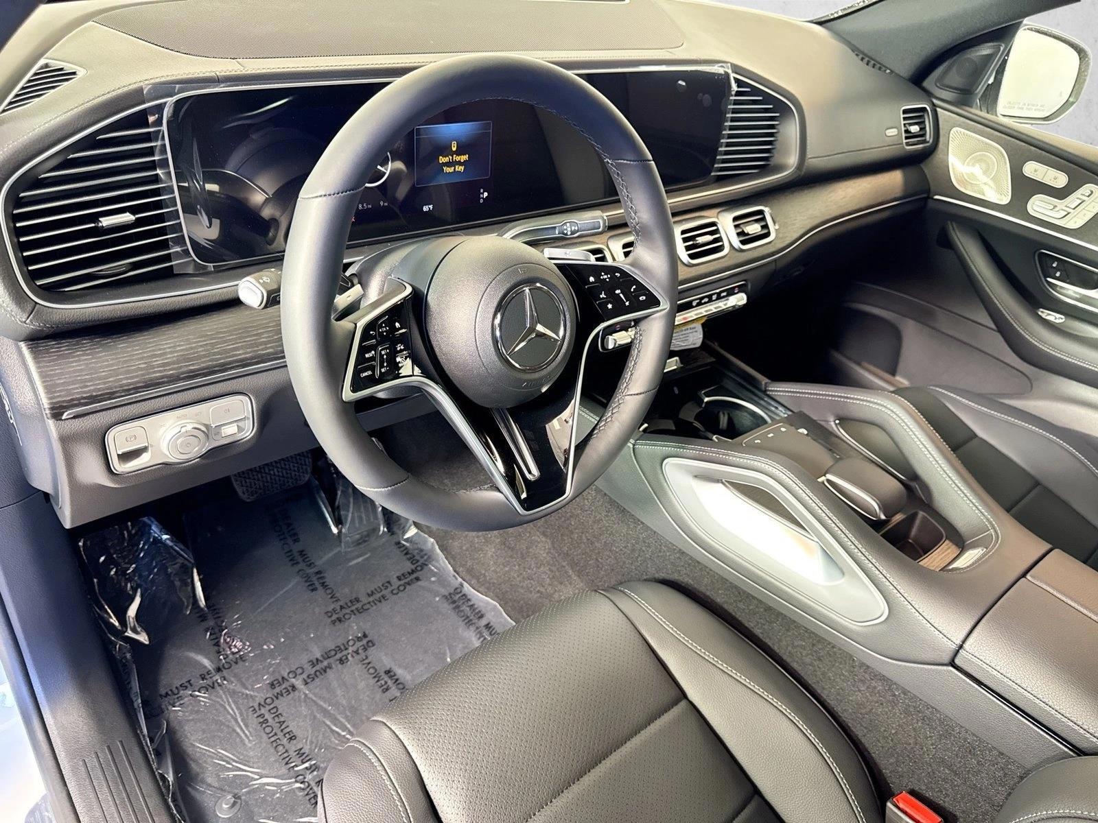 Thumbnail: 2026 Mercedes-Benz GLE - 3