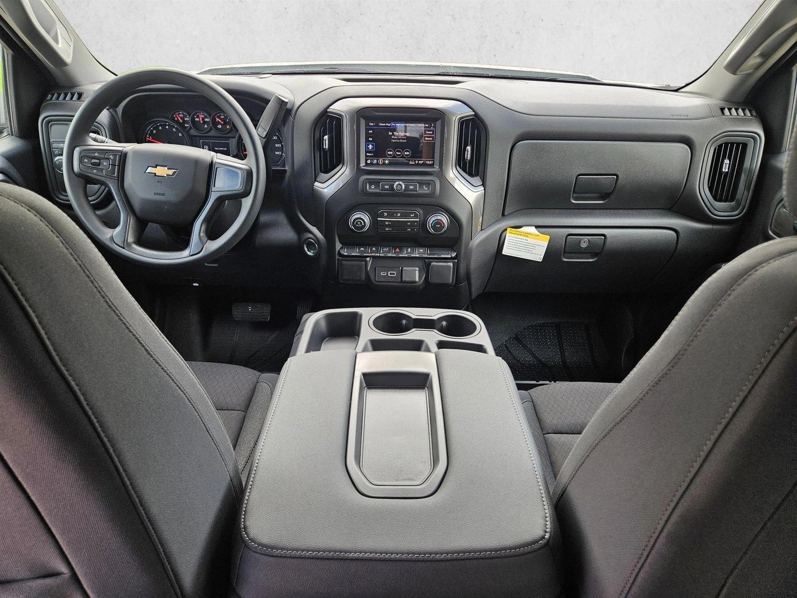 Thumbnail: 2026 Chevrolet Silverado 1500 - 3