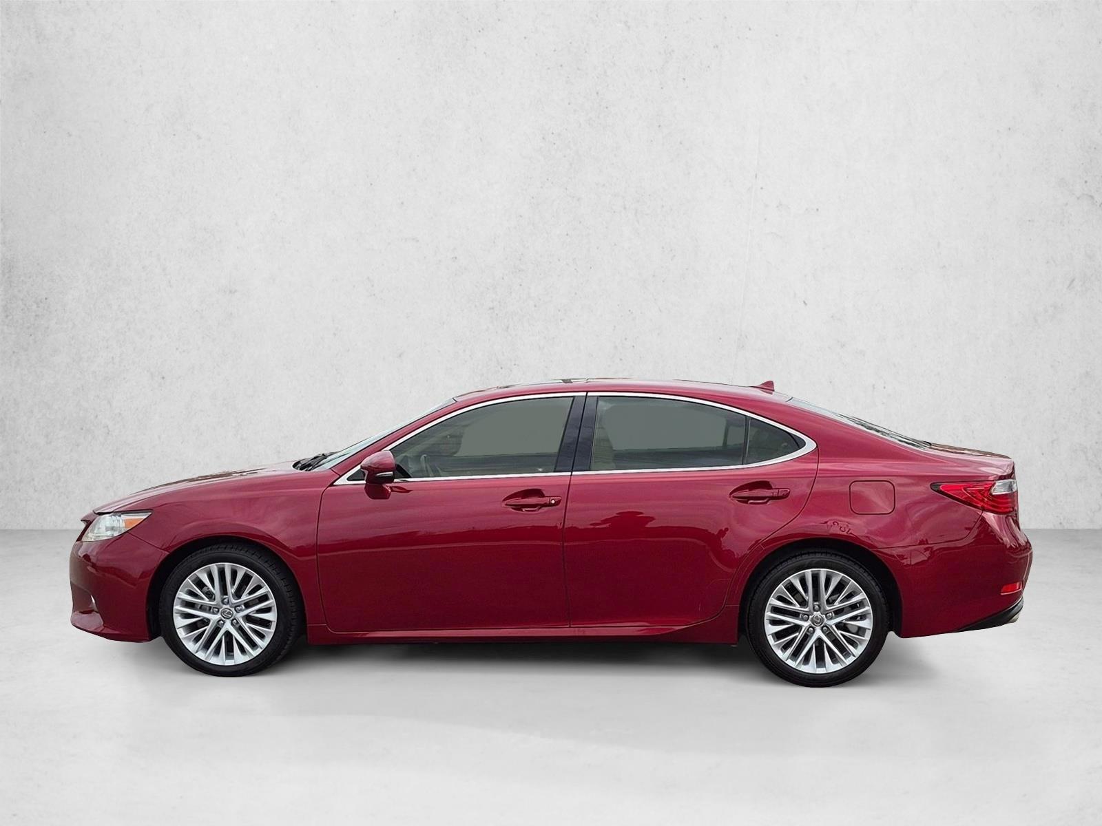 Thumbnail: 2013 Lexus ES - 2