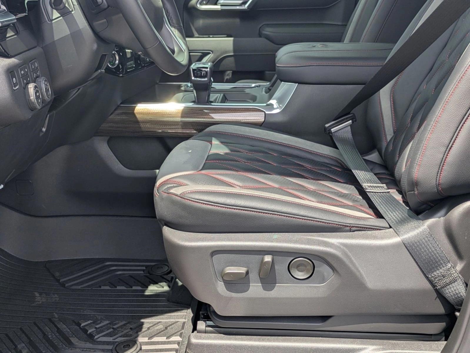 Thumbnail: 2026 Chevrolet Silverado 1500 - 4