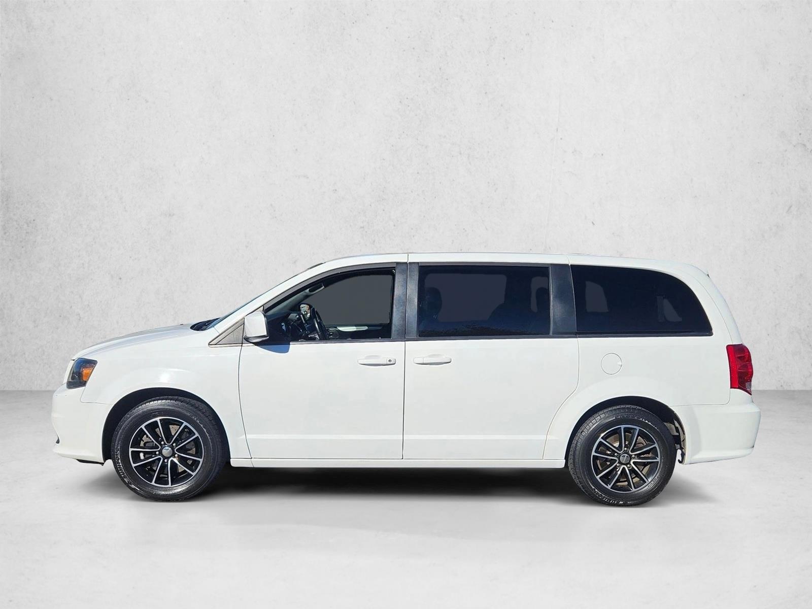 Thumbnail: 2019 Dodge Grand Caravan - 2