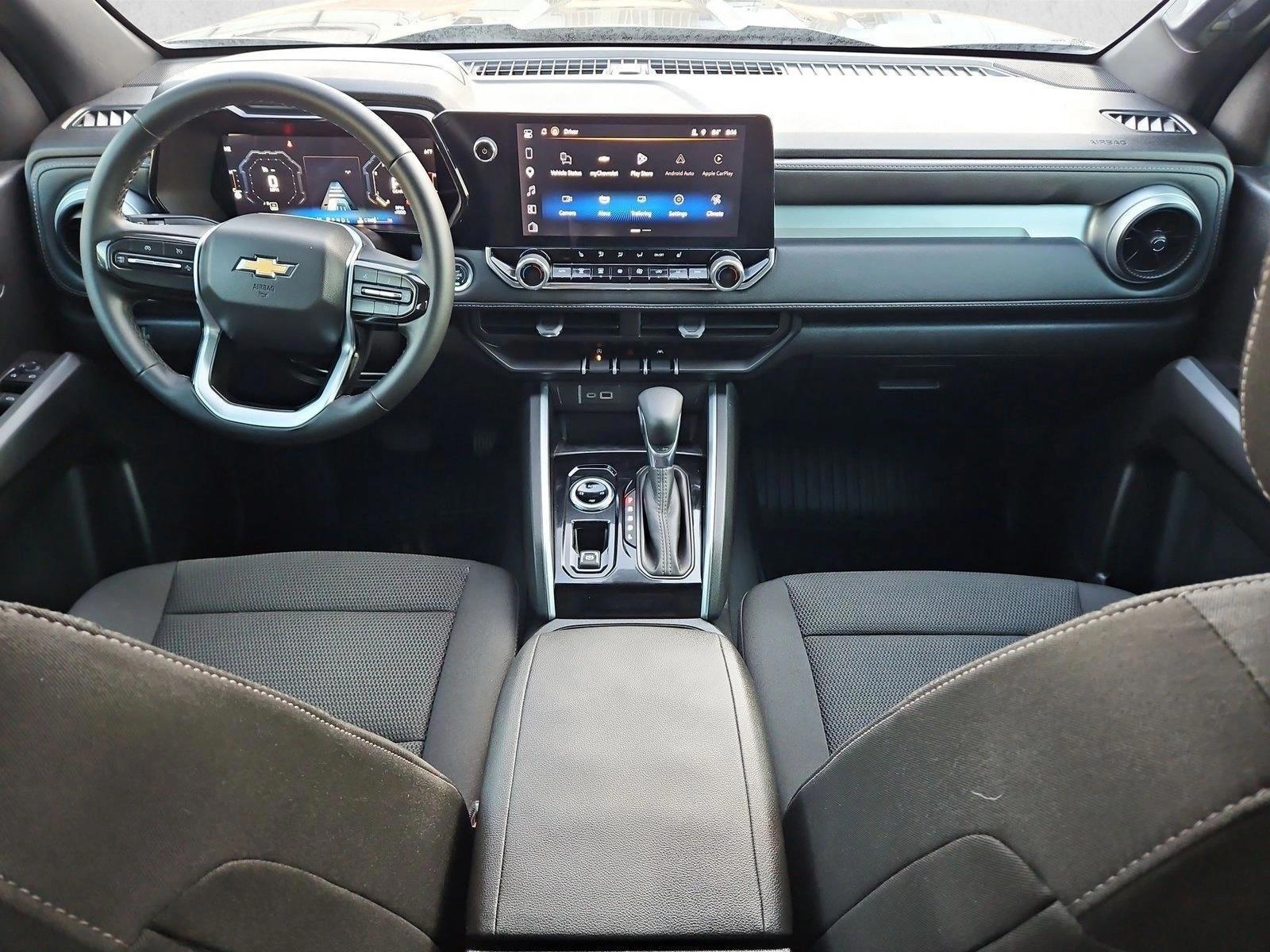 Thumbnail: 2025 Chevrolet Colorado - 4