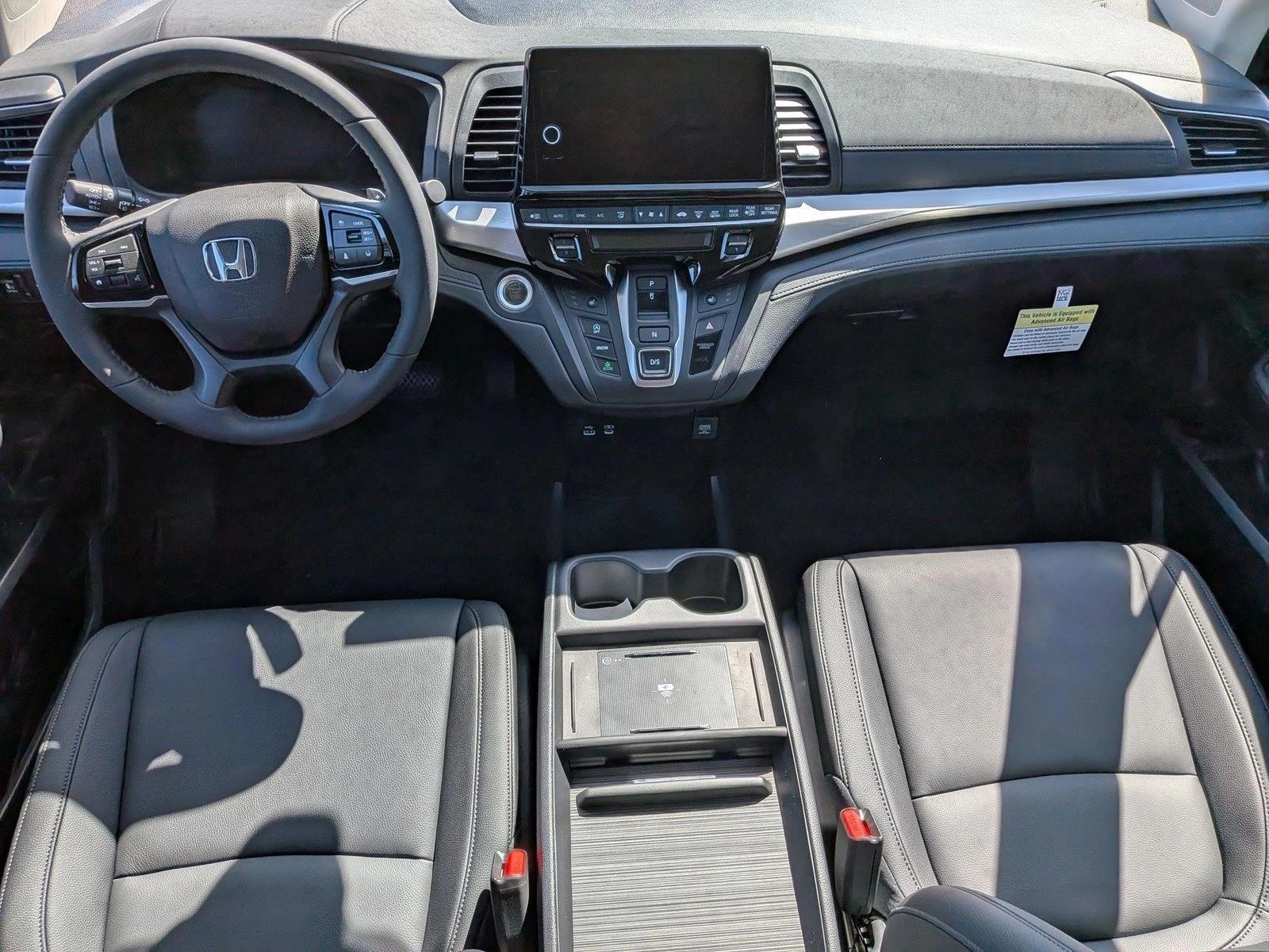 Thumbnail: 2026 Honda Odyssey - 3