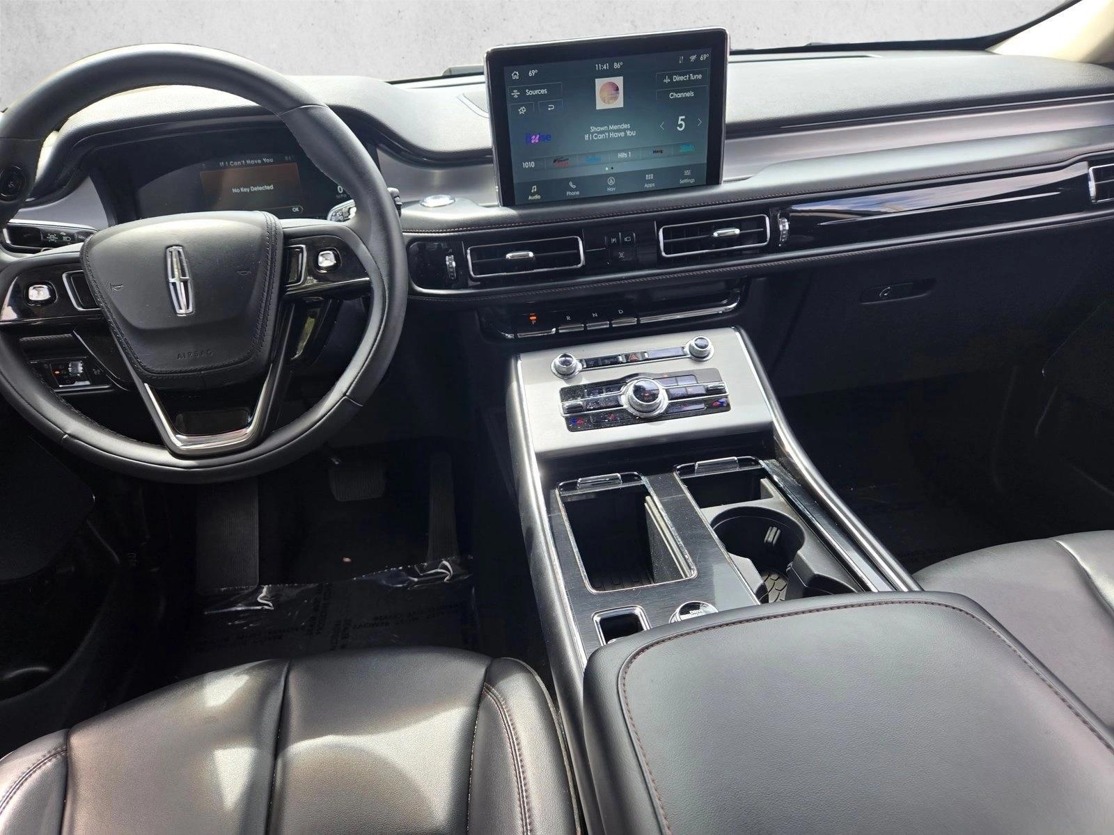 Thumbnail: 2023 Lincoln Aviator - 4