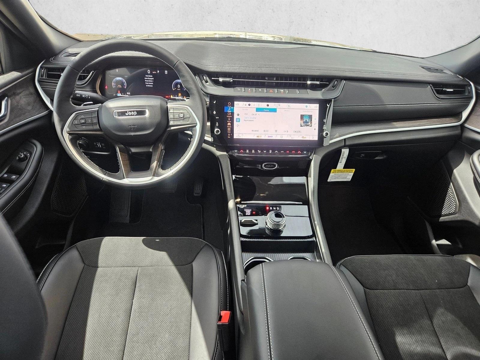 Thumbnail: 2026 Jeep Grand Cherokee - 3