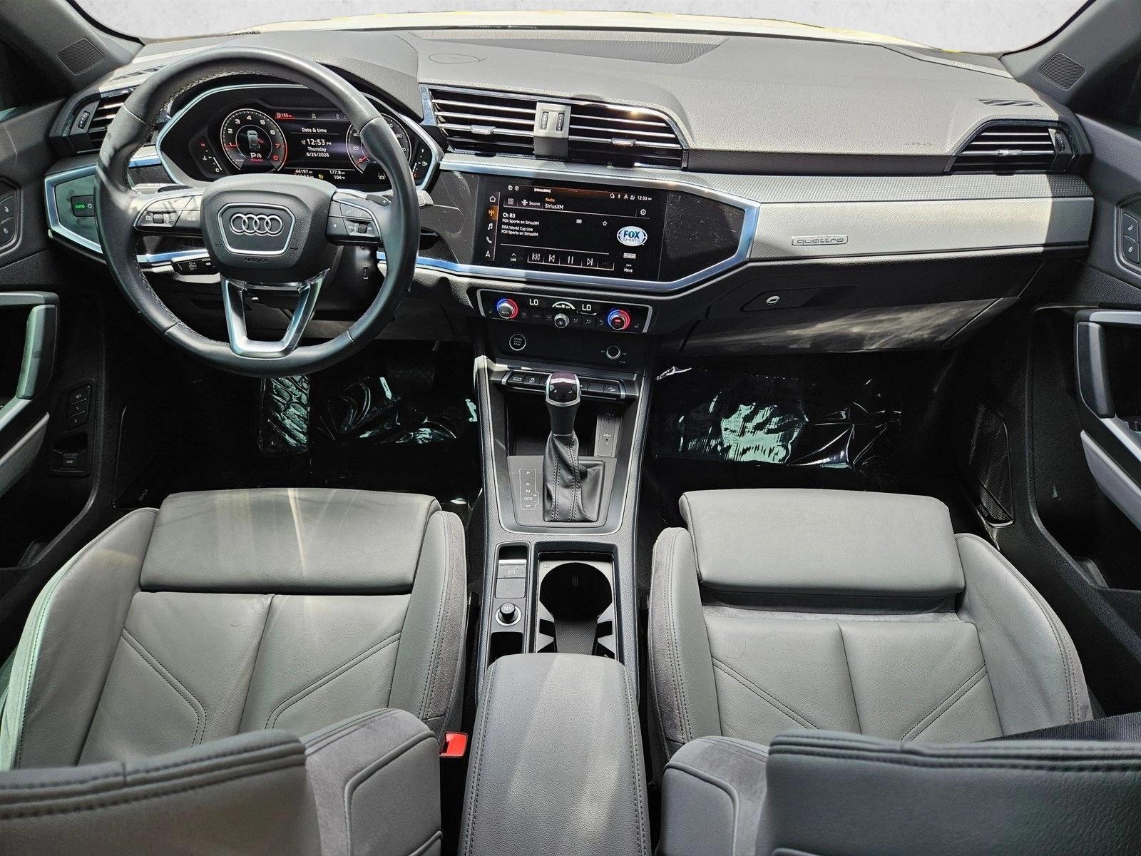Thumbnail: 2022 Audi Q3 - 4