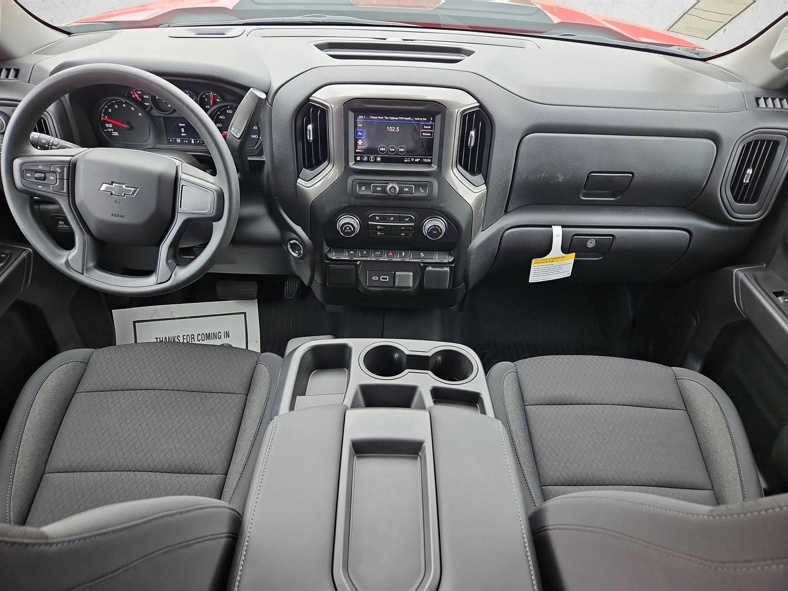 Thumbnail: 2026 Chevrolet Silverado 1500 - 3