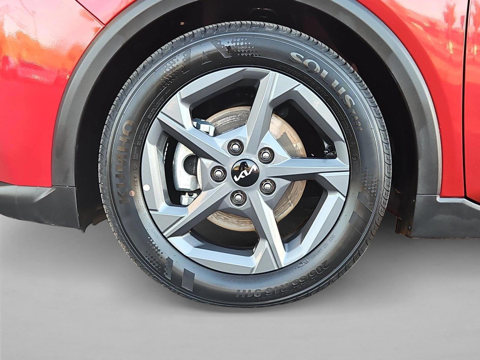 2025 Kia K4 LXS - Photo 24