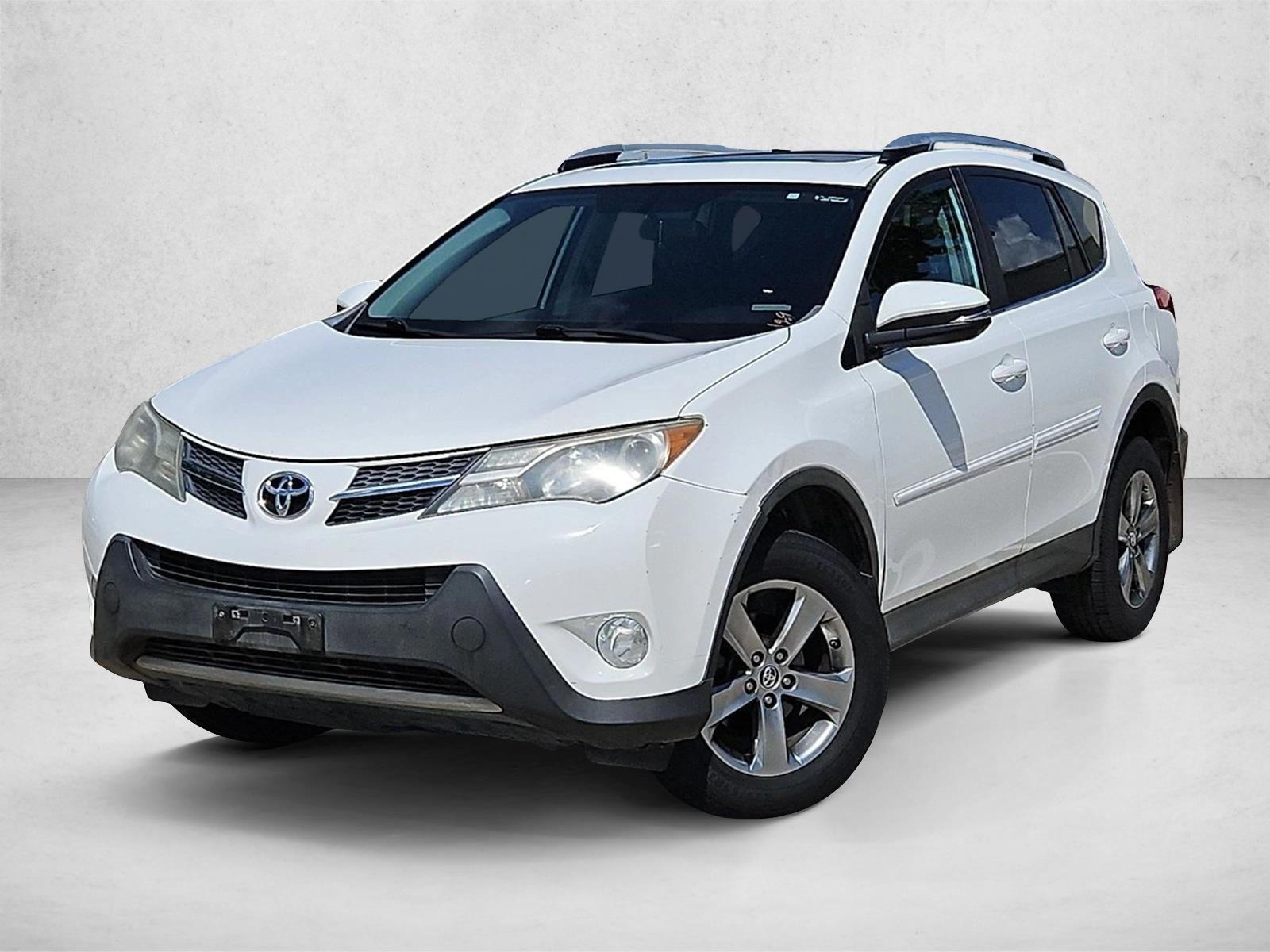Thumbnail: 2015 Toyota RAV4 - 1