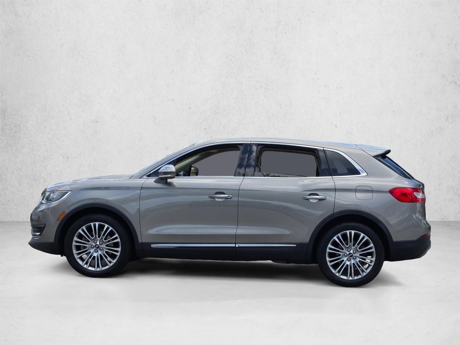 Thumbnail: 2017 Lincoln MKX - 2