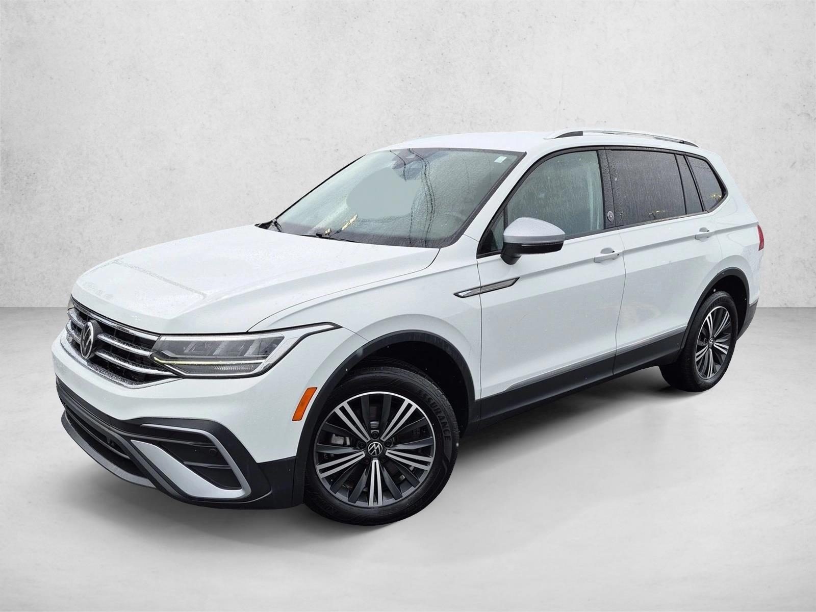 Thumbnail: 2024 Volkswagen Tiguan - 1