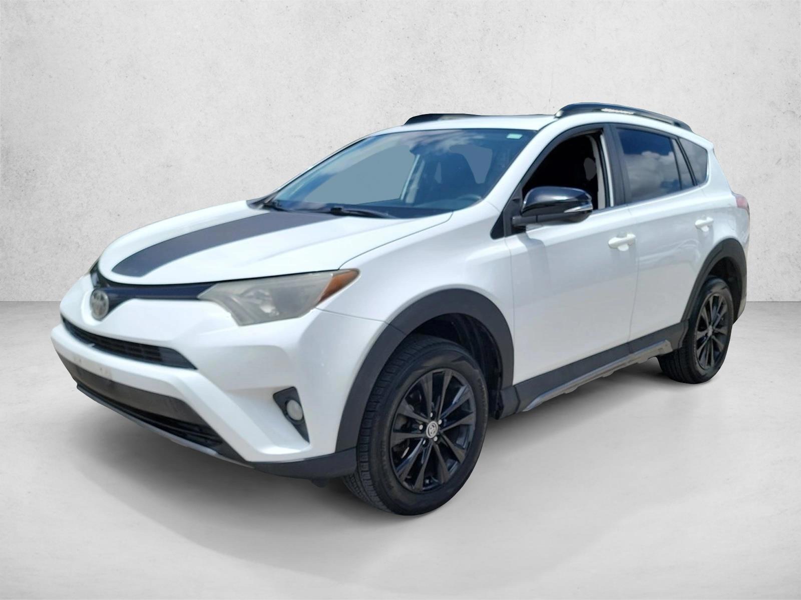 Thumbnail: 2018 Toyota RAV4 - 1