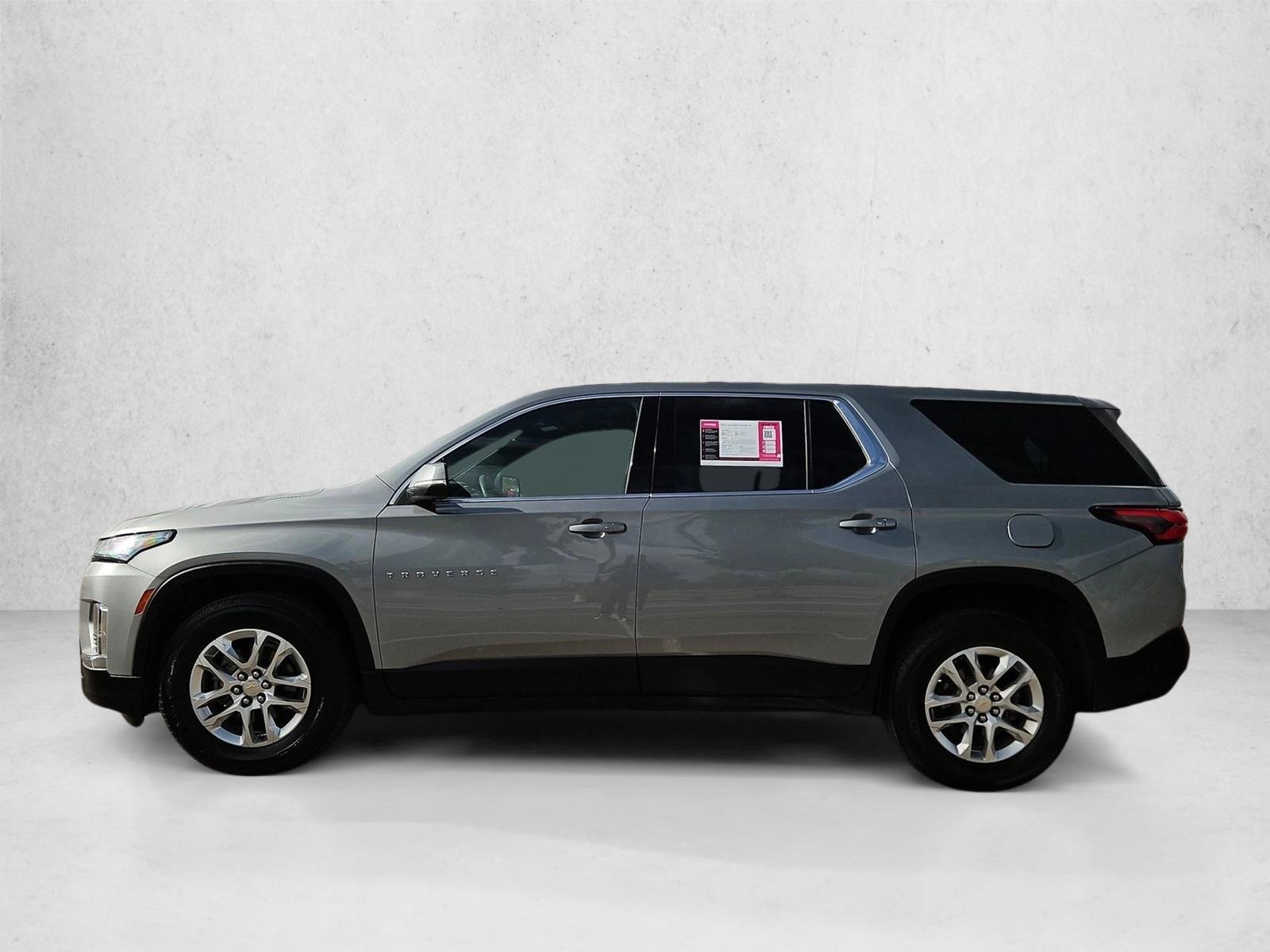 Thumbnail: 2023 Chevrolet Traverse - 2