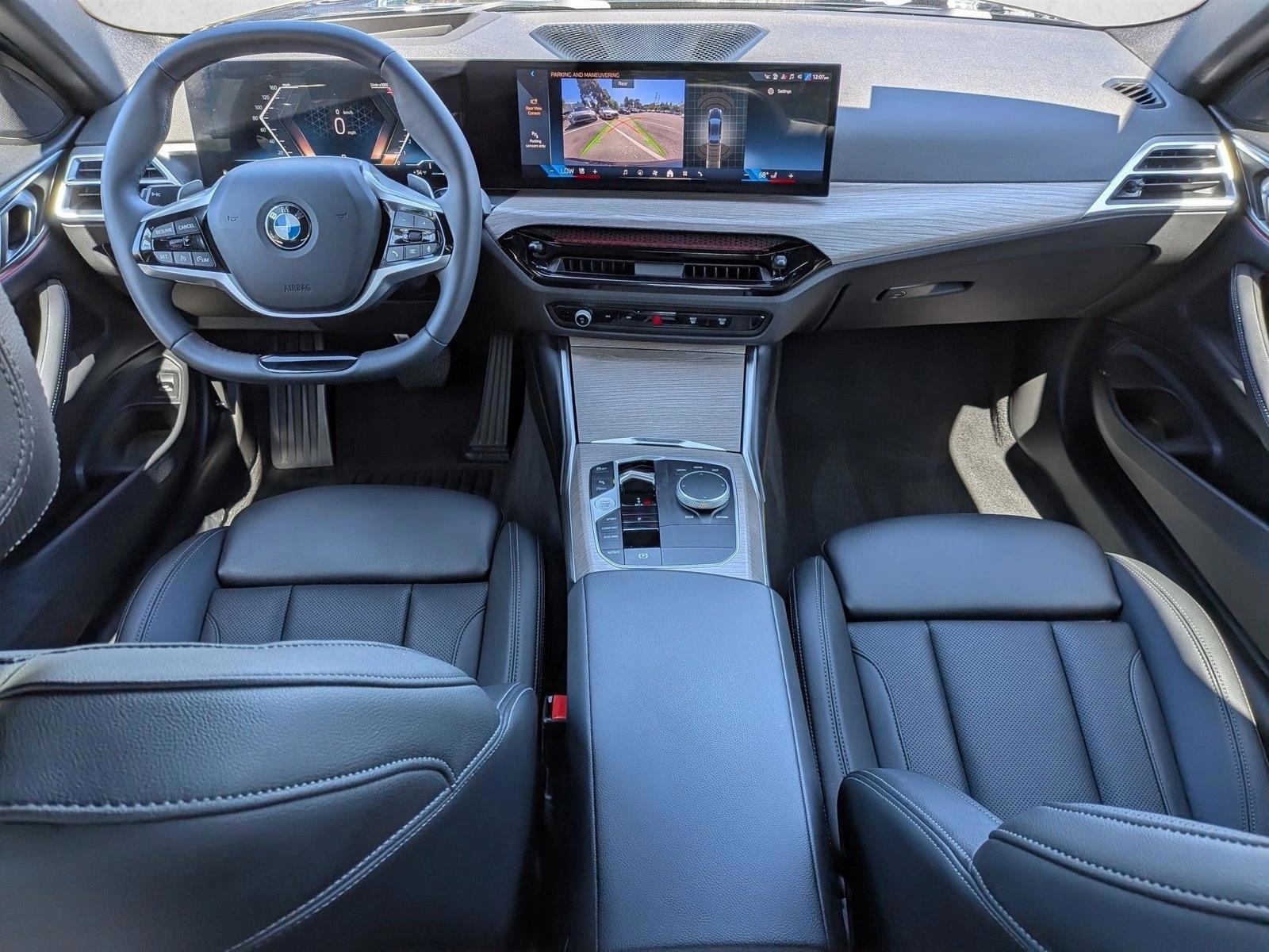 Thumbnail: 2025 BMW 4 Series - 4