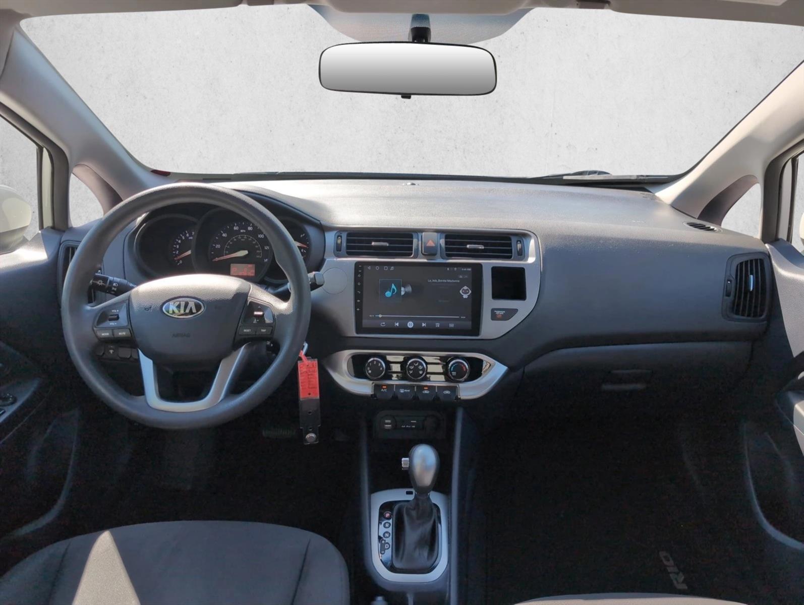 Thumbnail: 2015 Kia Rio - 2