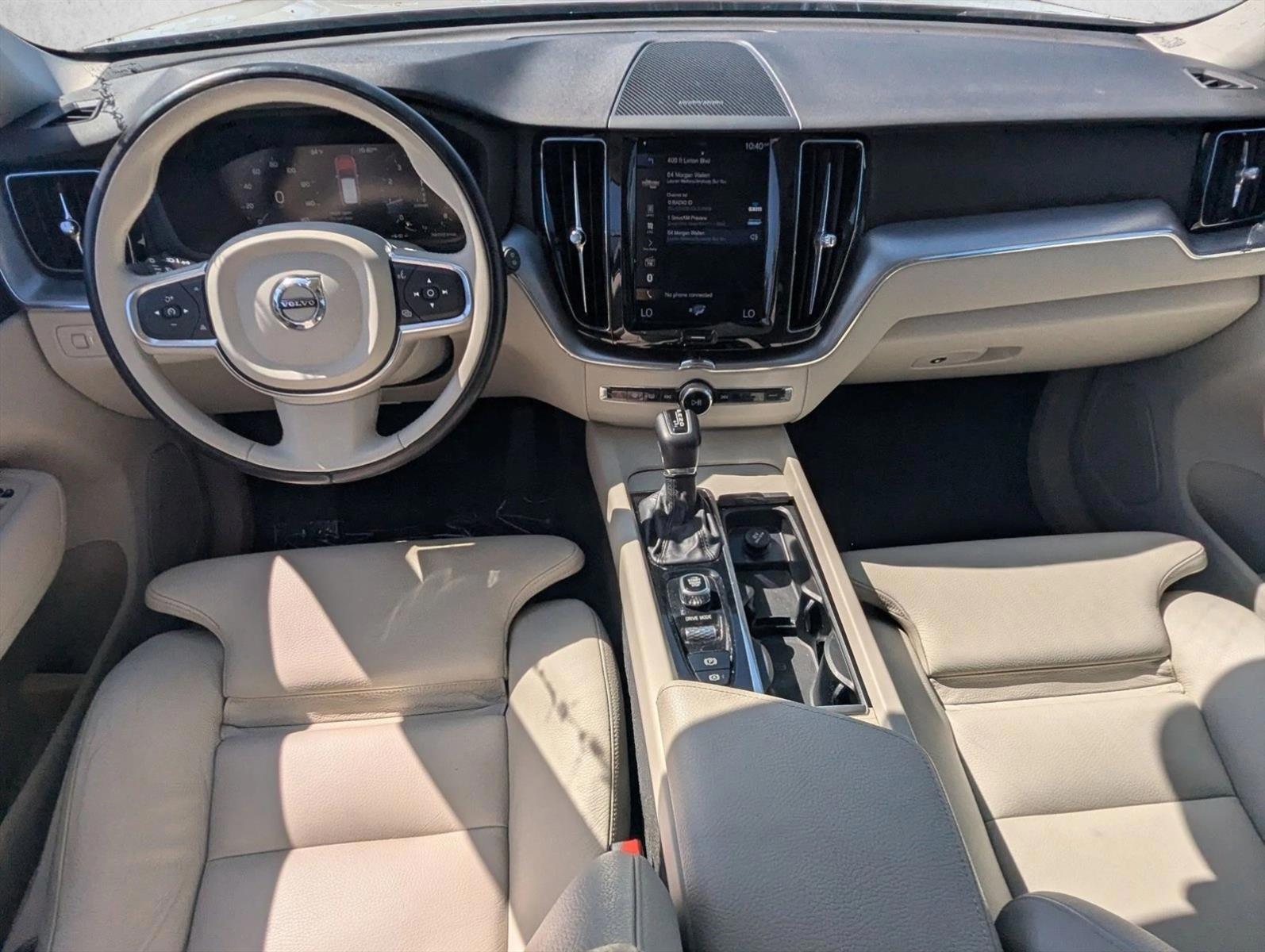 Thumbnail: 2019 Volvo XC60 - 3