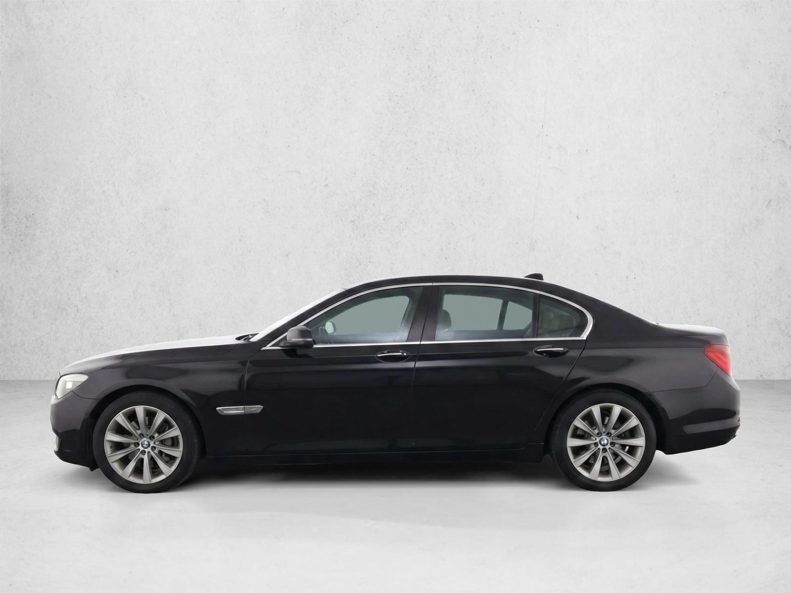 Thumbnail: 2015 BMW 7 Series - 2