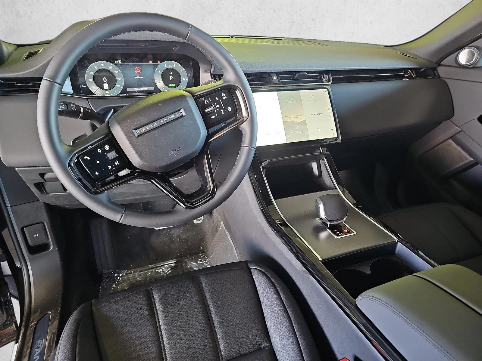 Thumbnail: 2025 Land Rover Range Rover Evoque - 3