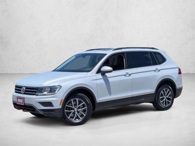 2018 Volkswagen Tiguan SE -
                  Valencia, CA