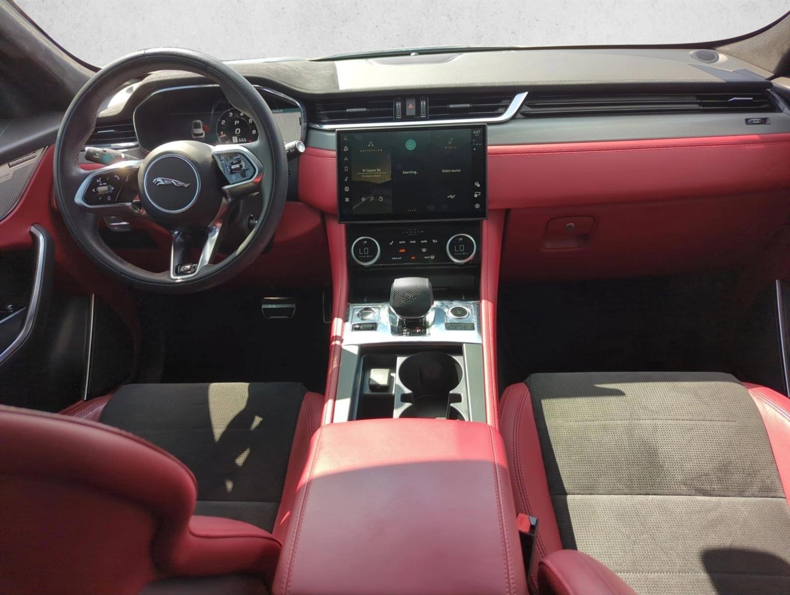 Thumbnail: 2024 Jaguar F-Pace - 2