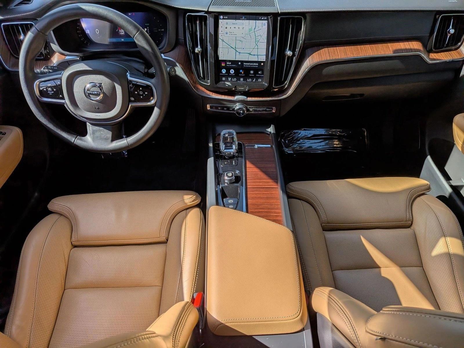 Thumbnail: 2023 Volvo XC60 - 3