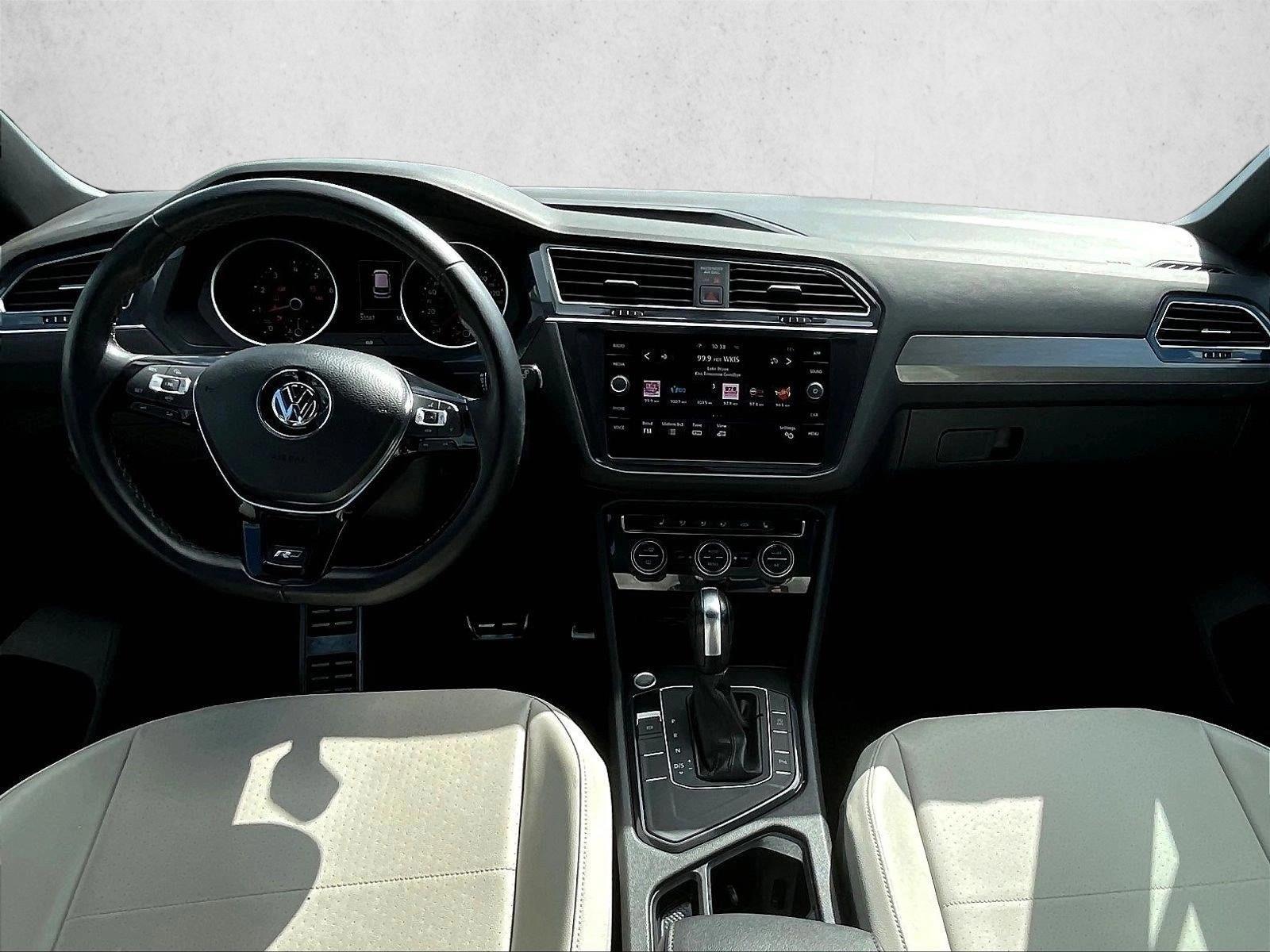 Thumbnail: 2020 Volkswagen Tiguan - 4