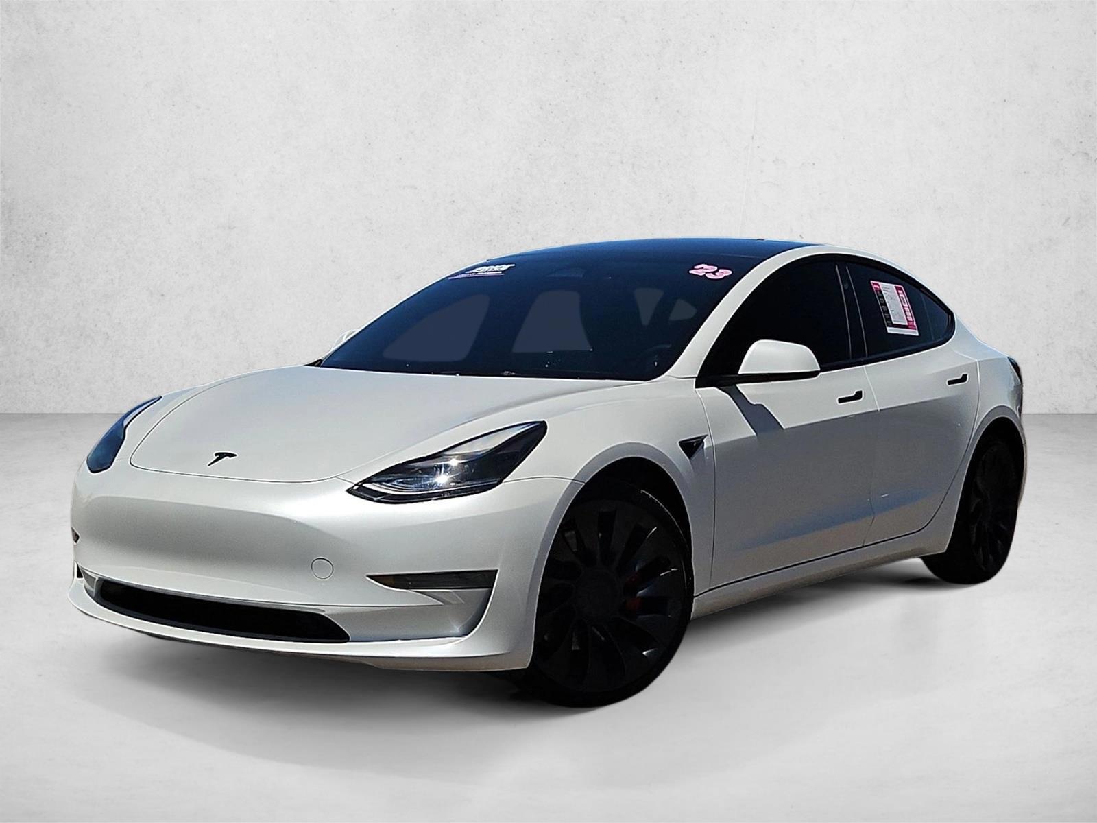 2023 Tesla Model 3 Performance's photo