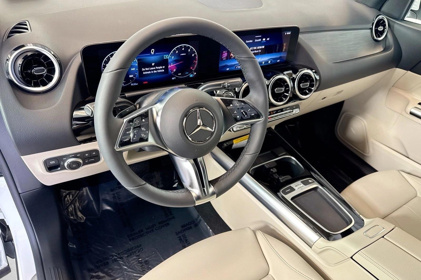 Thumbnail: 2026 Mercedes-Benz GLA - 3