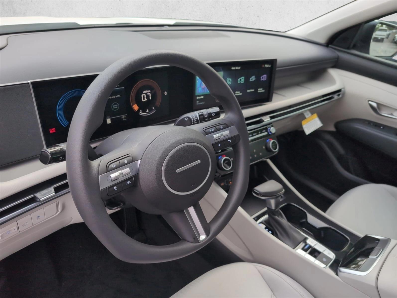 Thumbnail: 2026 Hyundai Tucson - 3