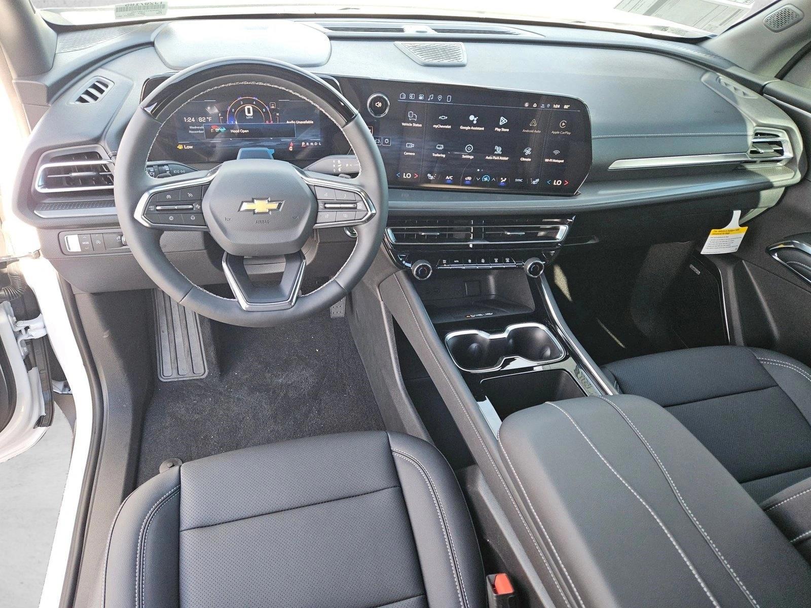 Thumbnail: 2026 Chevrolet Traverse - 3