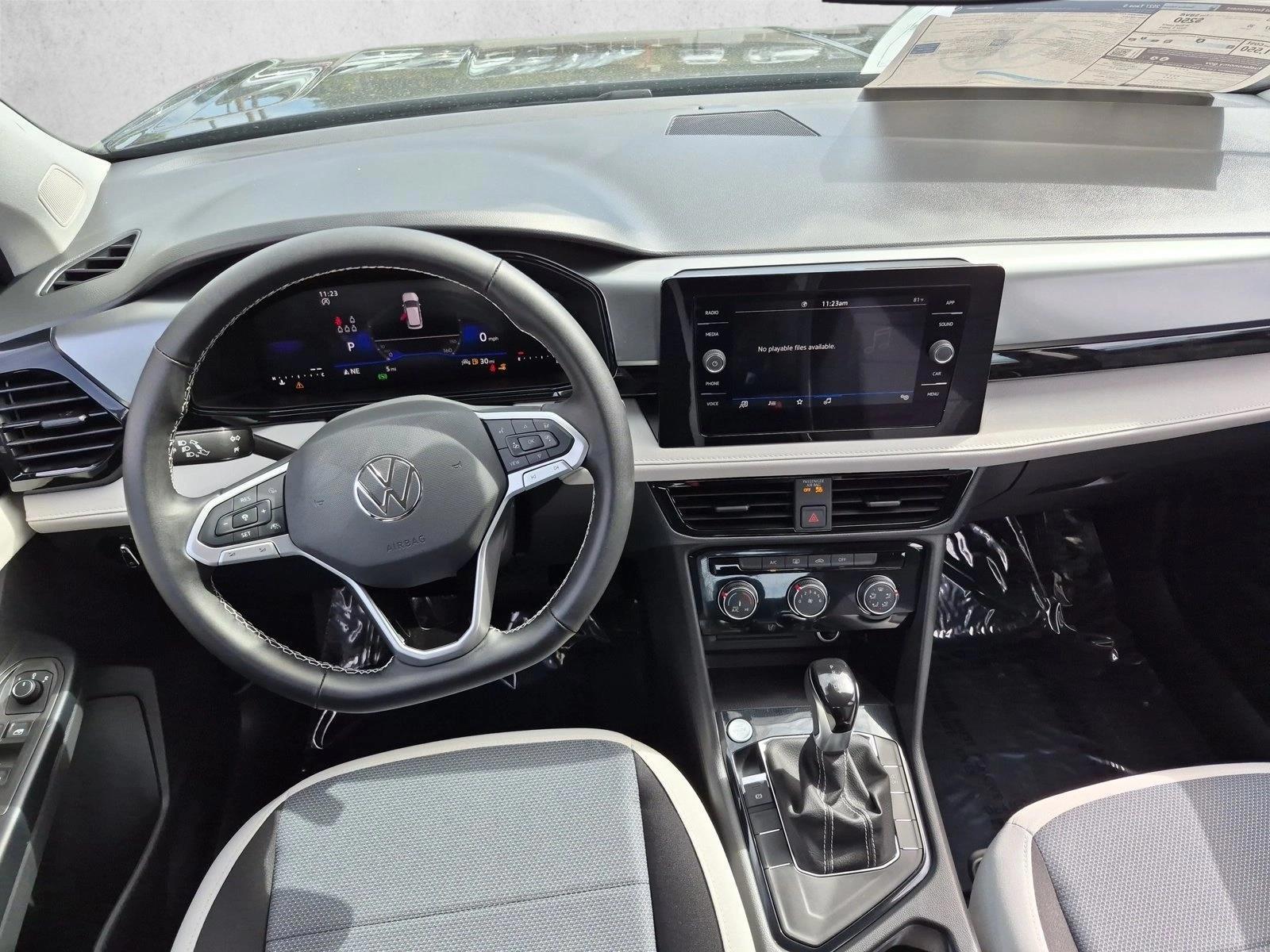 Thumbnail: 2027 Volkswagen Taos - 4