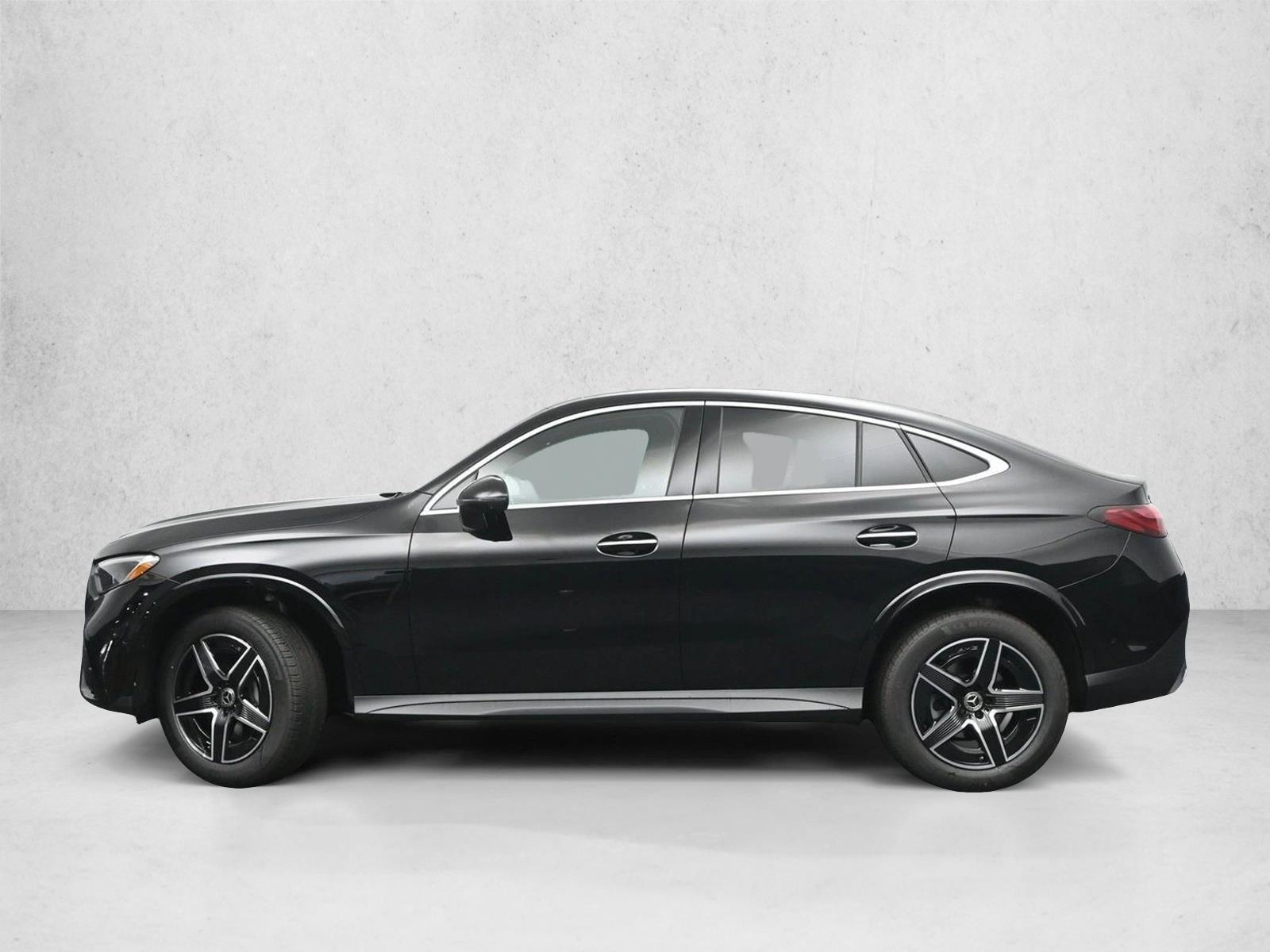 Thumbnail: 2027 Mercedes-Benz GLC - 2