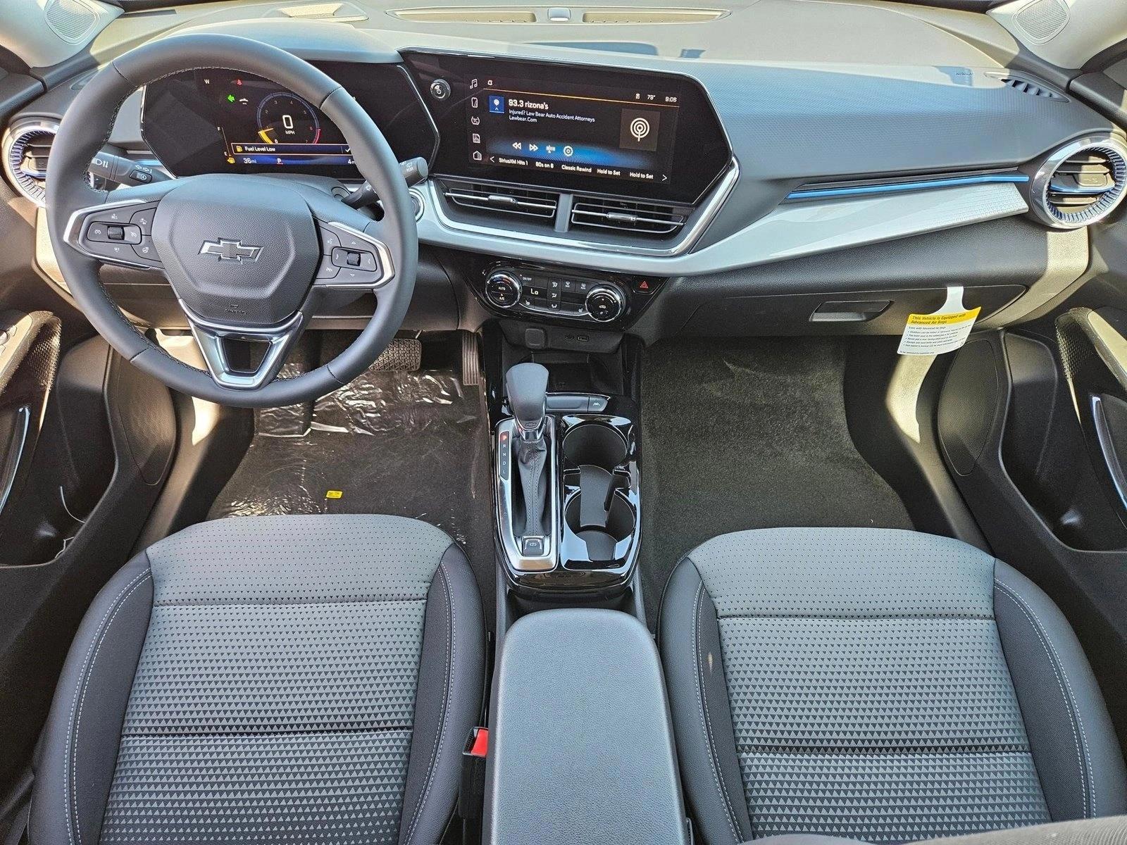 Thumbnail: 2026 Chevrolet Trax - 4