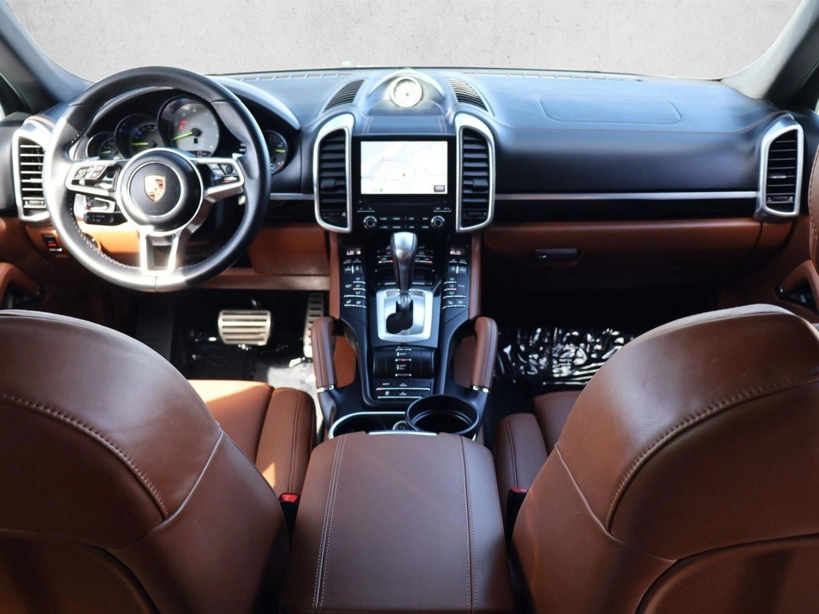 Thumbnail: 2017 Porsche Cayenne - 5