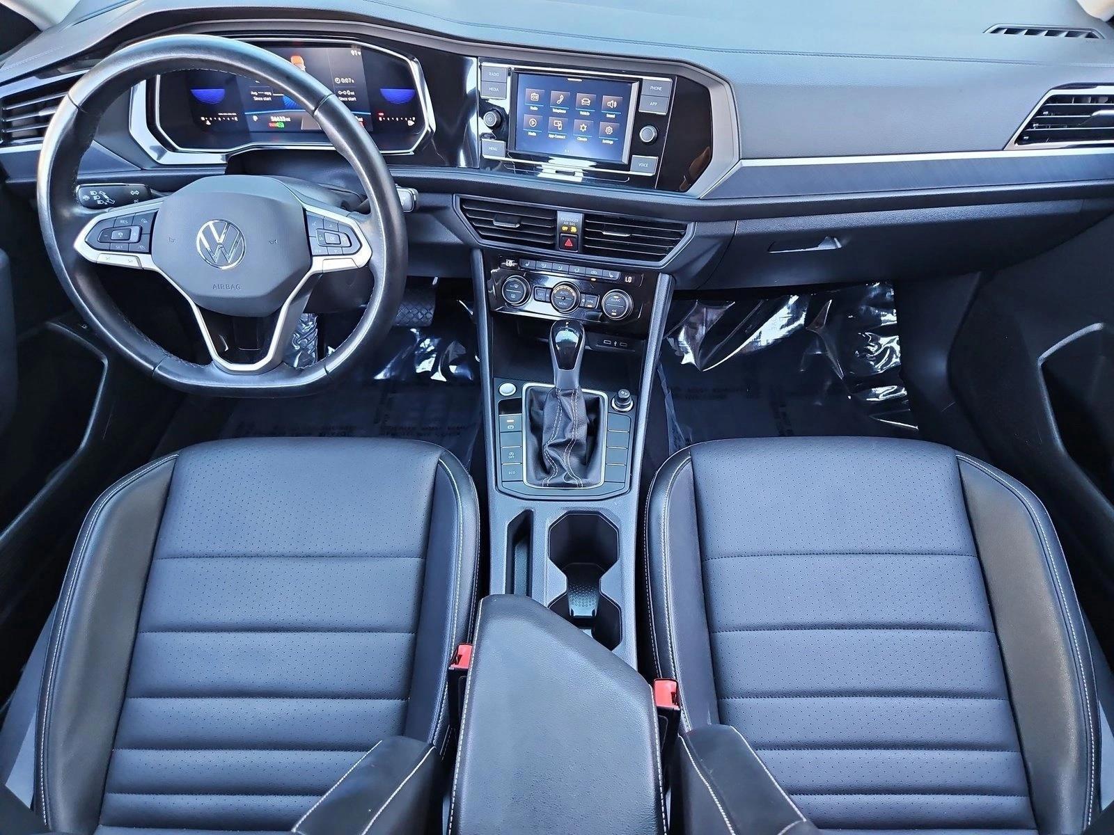 Thumbnail: 2022 Volkswagen Jetta - 4