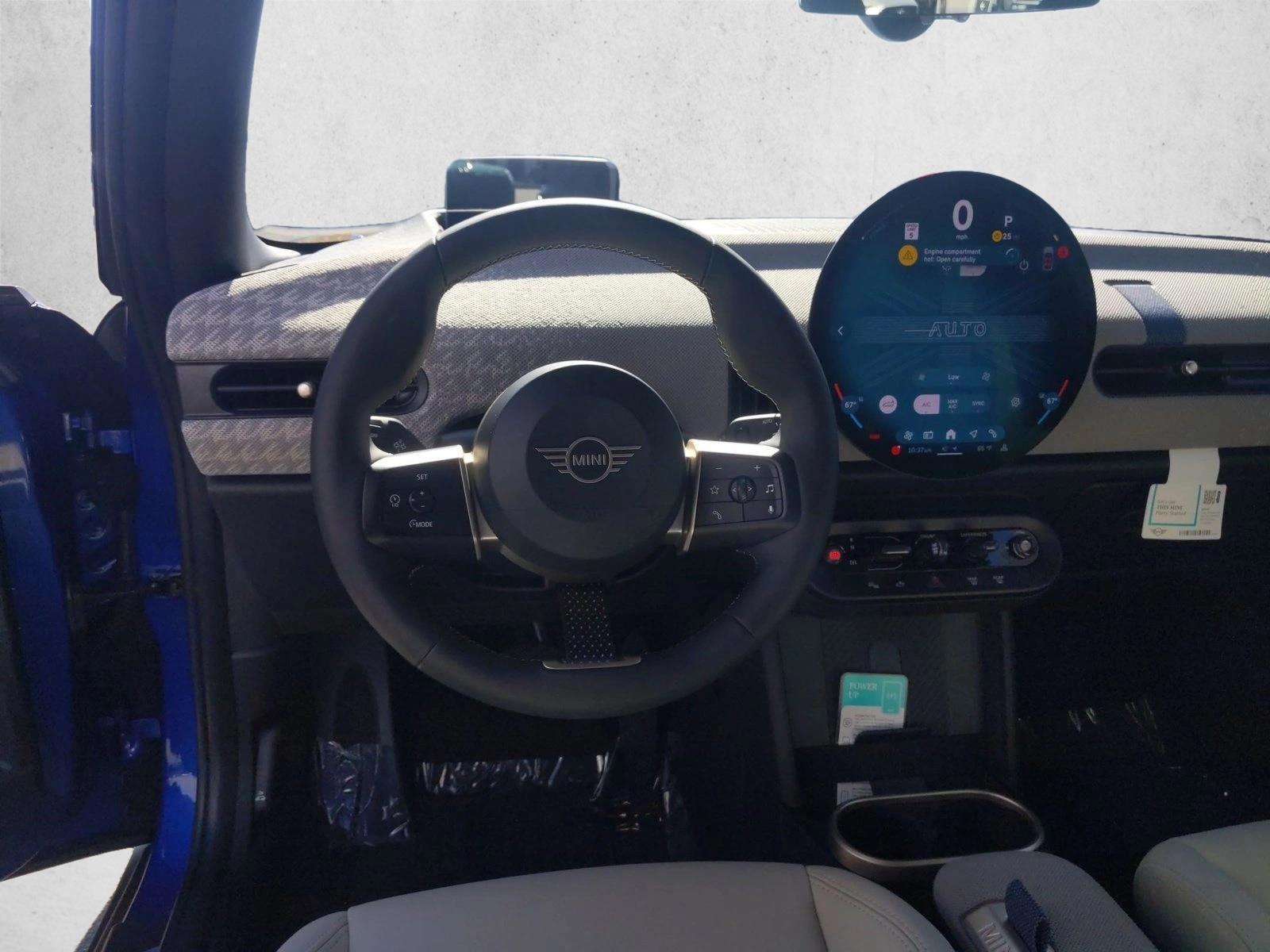 Thumbnail: 2027 MINI Cooper Hardtop - 3