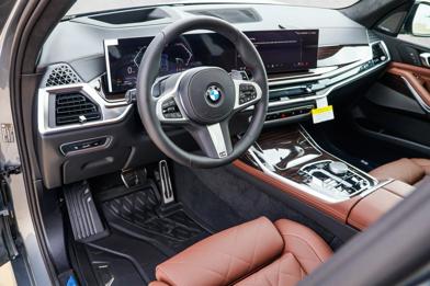 2027 BMW X7