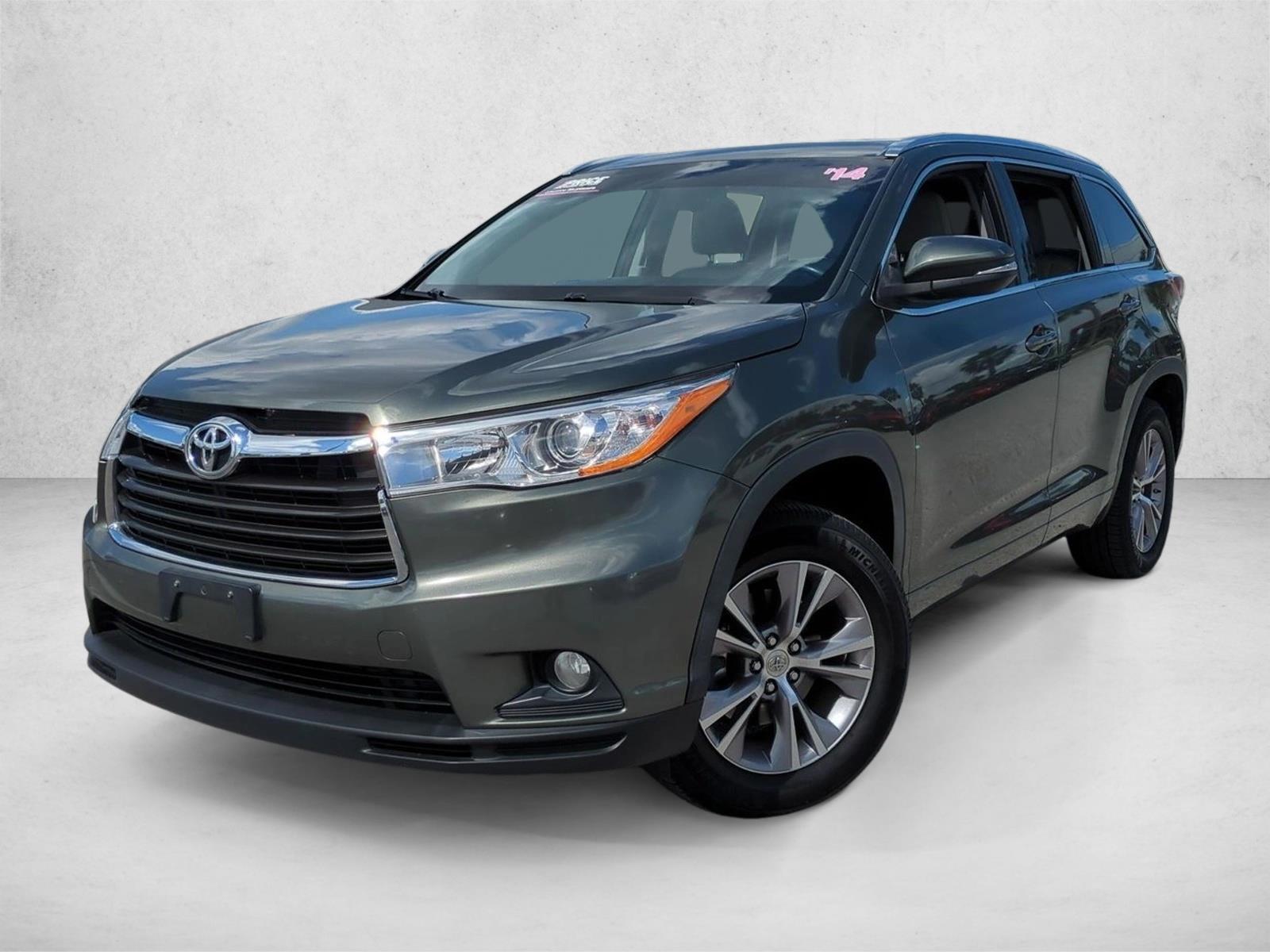 Thumbnail: 2014 Toyota Highlander - 1
