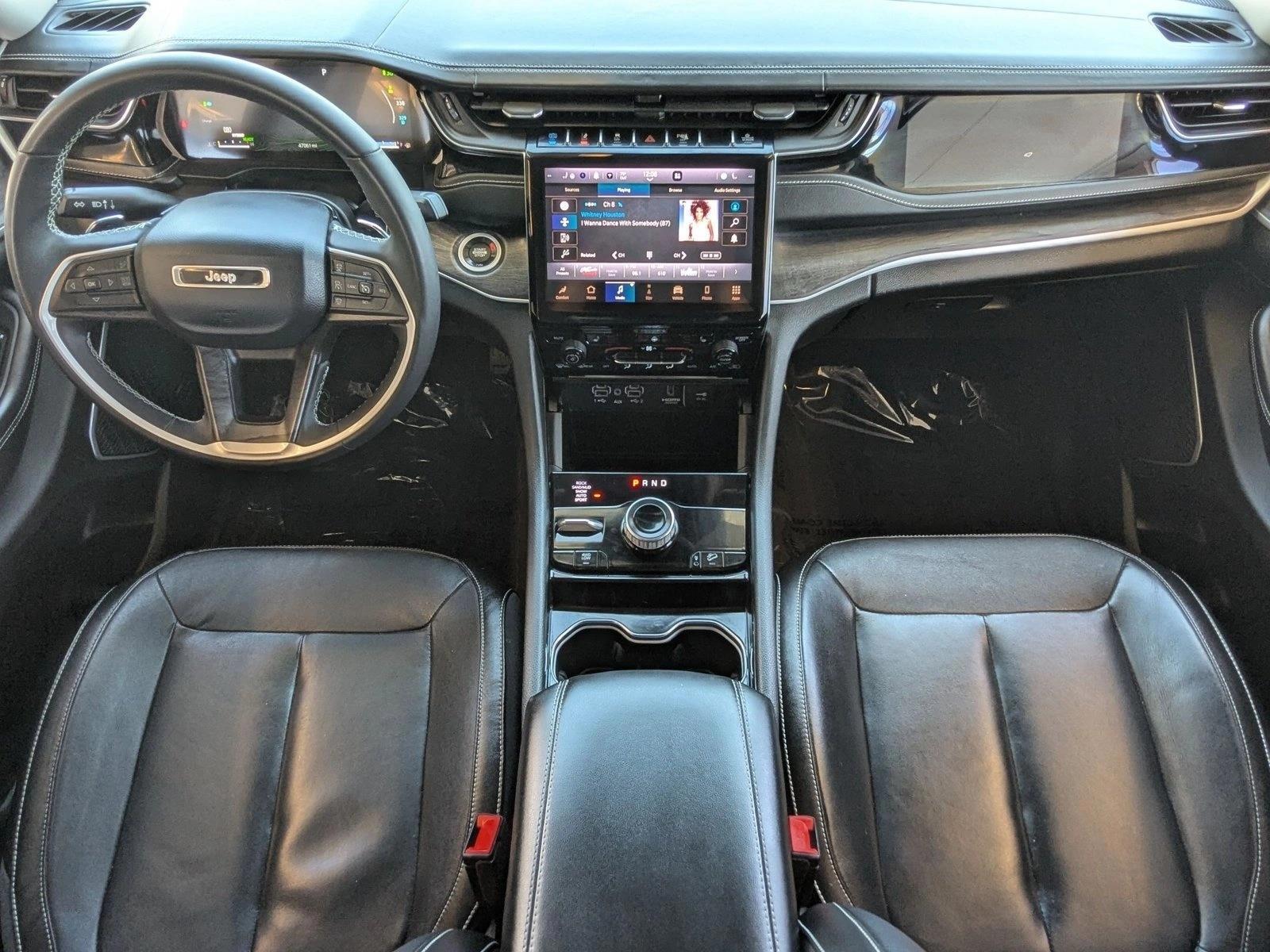 Thumbnail: 2022 Jeep Grand Cherokee - 4