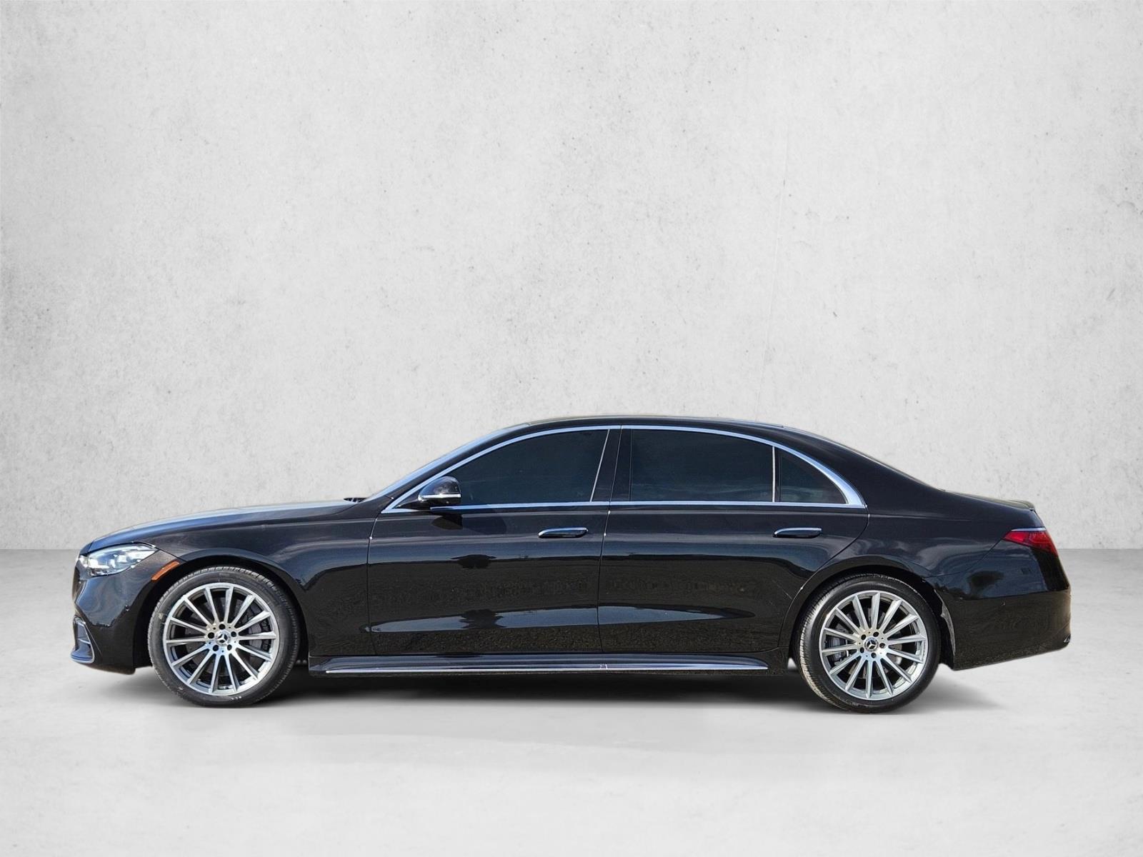 Thumbnail: 2023 Mercedes-Benz S-Class - 2
