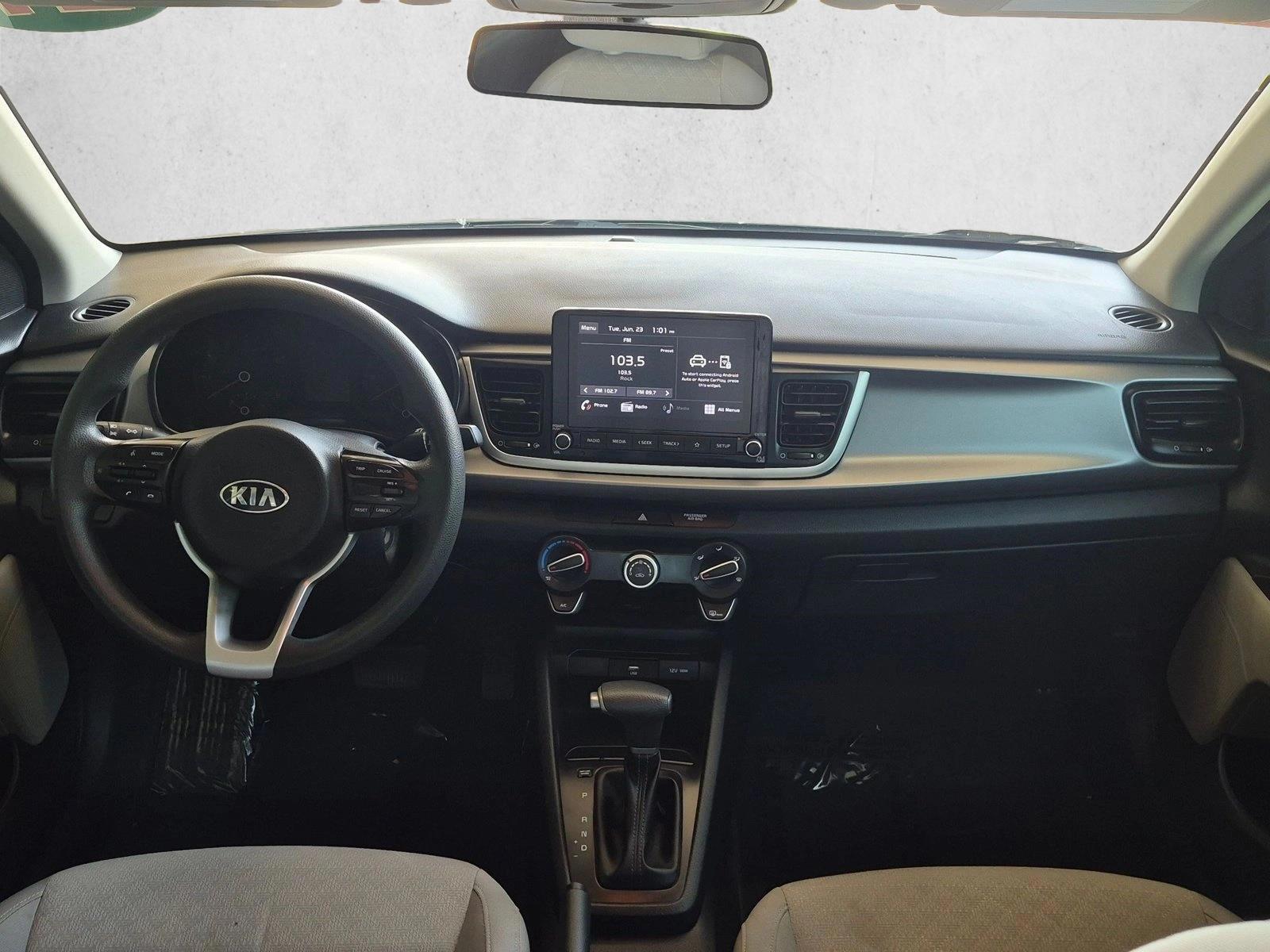 Thumbnail: 2021 Kia Rio - 4